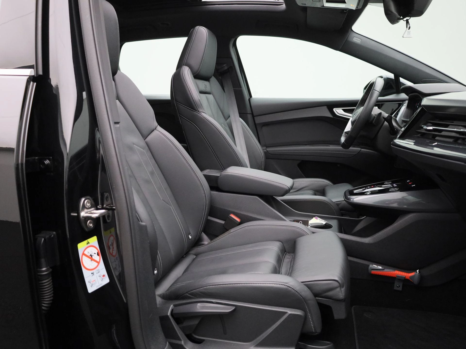 Audi-Q4 e-tron-image-37