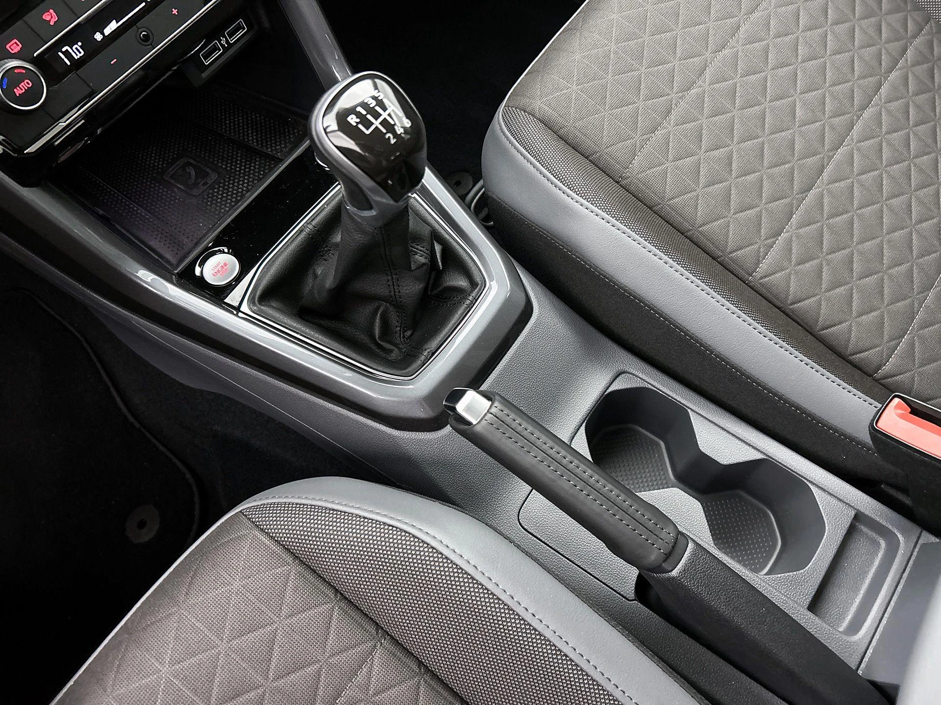 Volkswagen-T-Cross-image-30