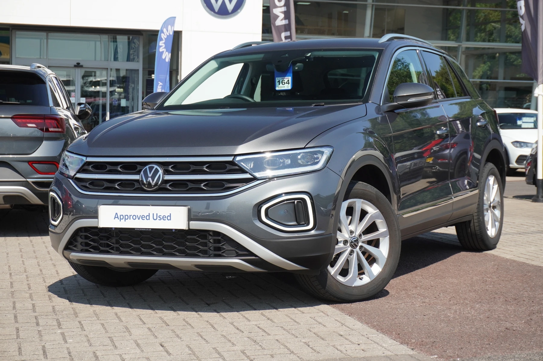 Volkswagen-T-Roc-image-49