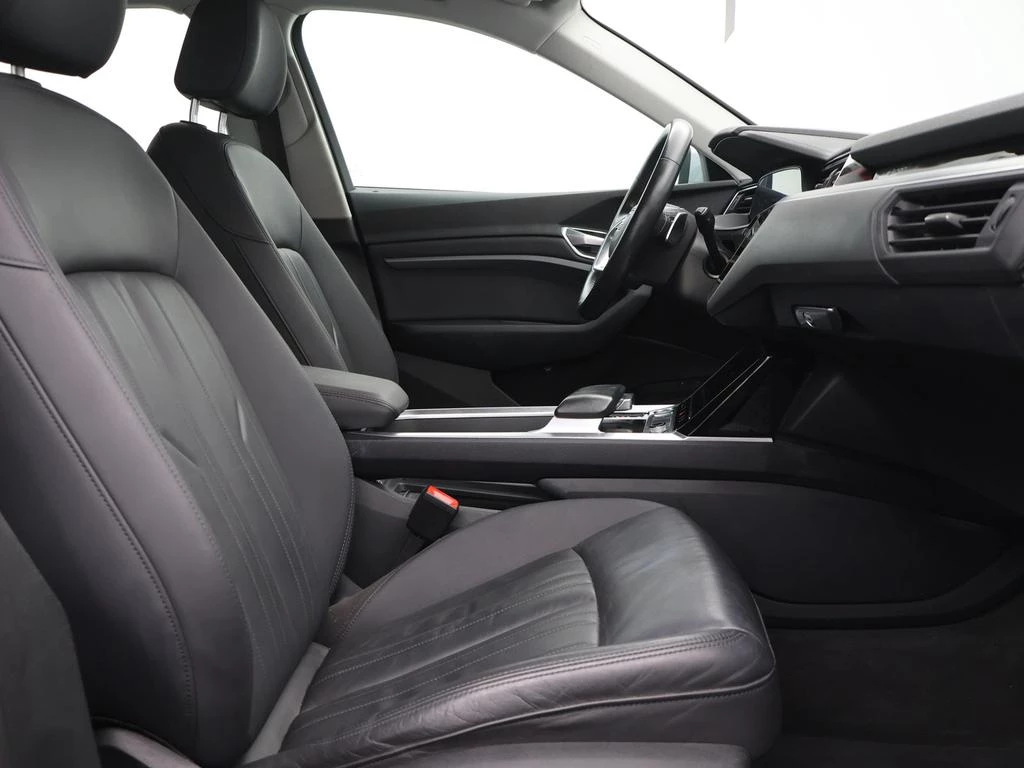 Audi-e-tron-image-11