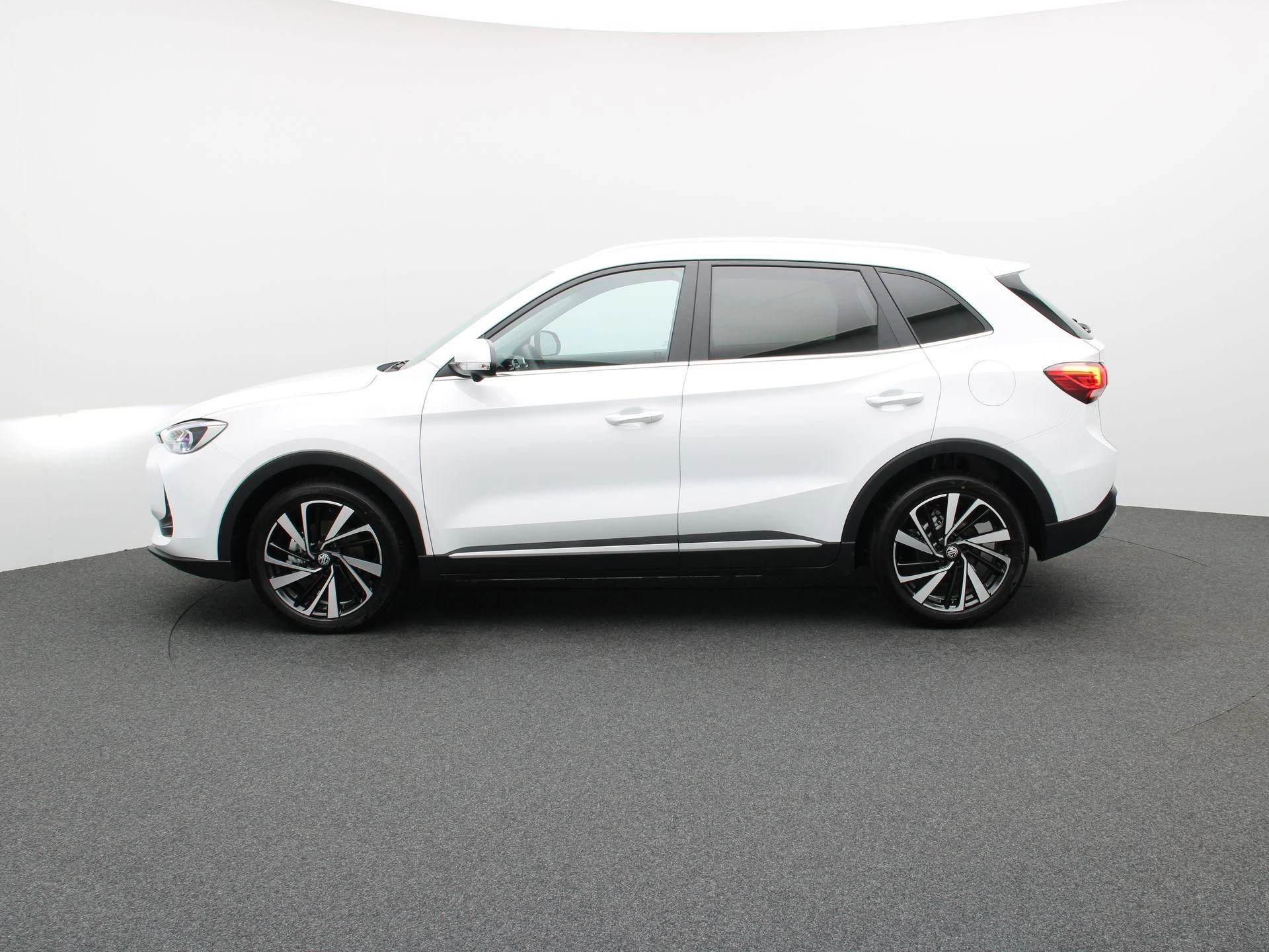MG-ZS-image-3