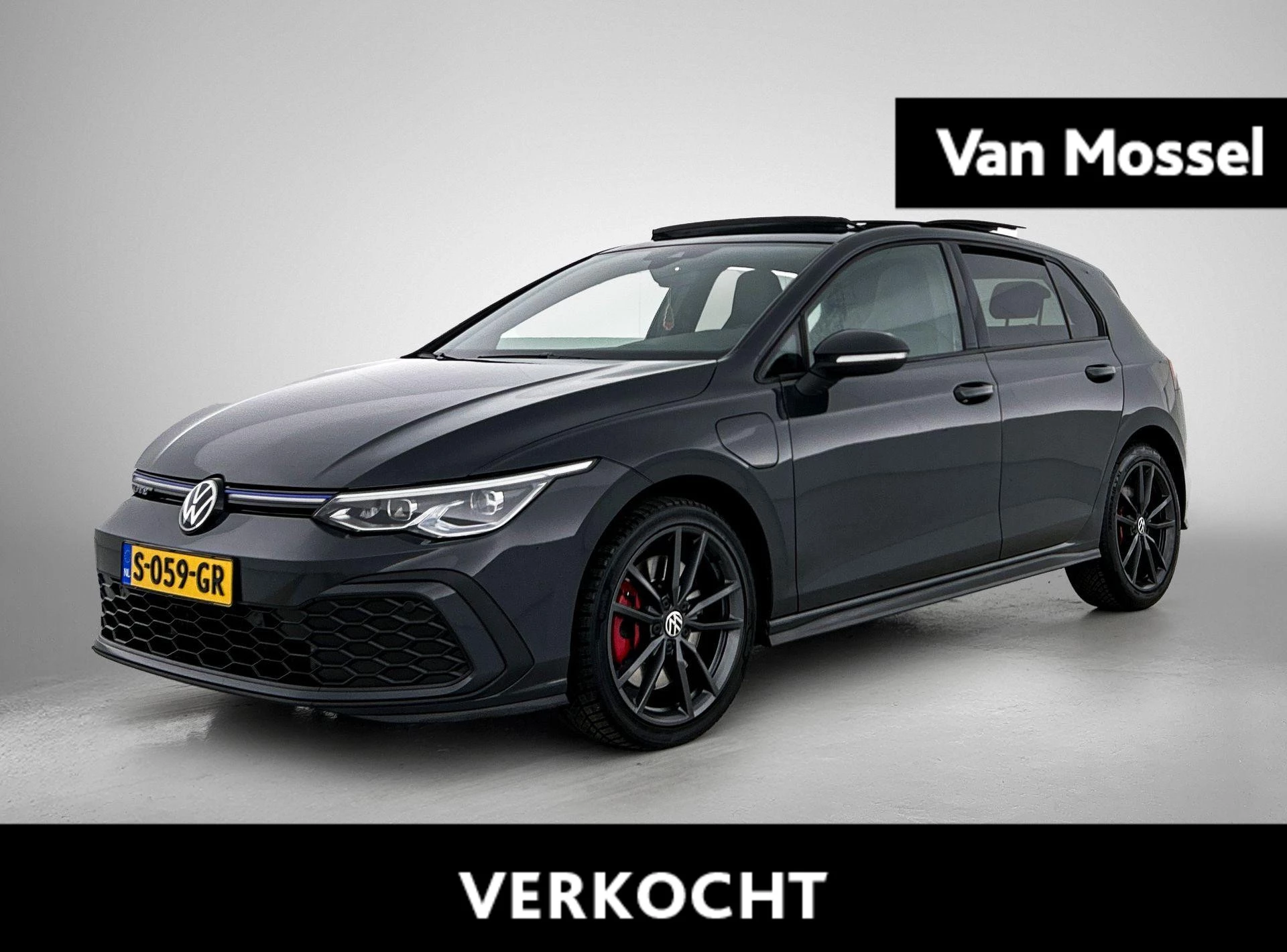 Volkswagen-Golf-image-0
