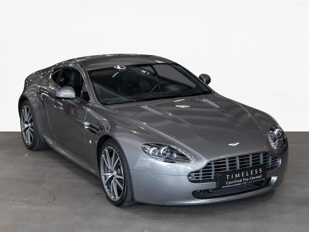 Aston Martin-V8 Vantage-image-7