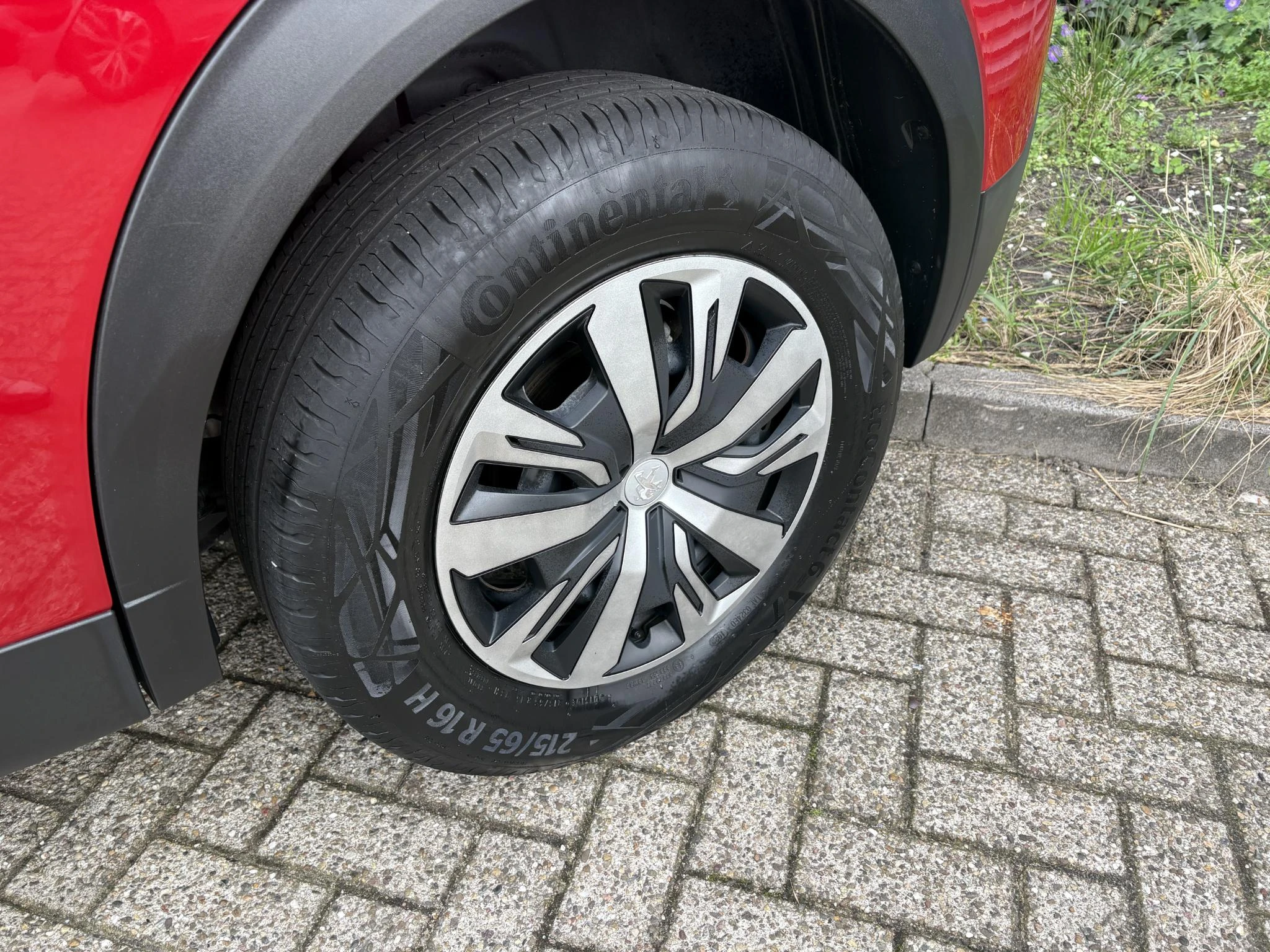 Peugeot-2008-image-7