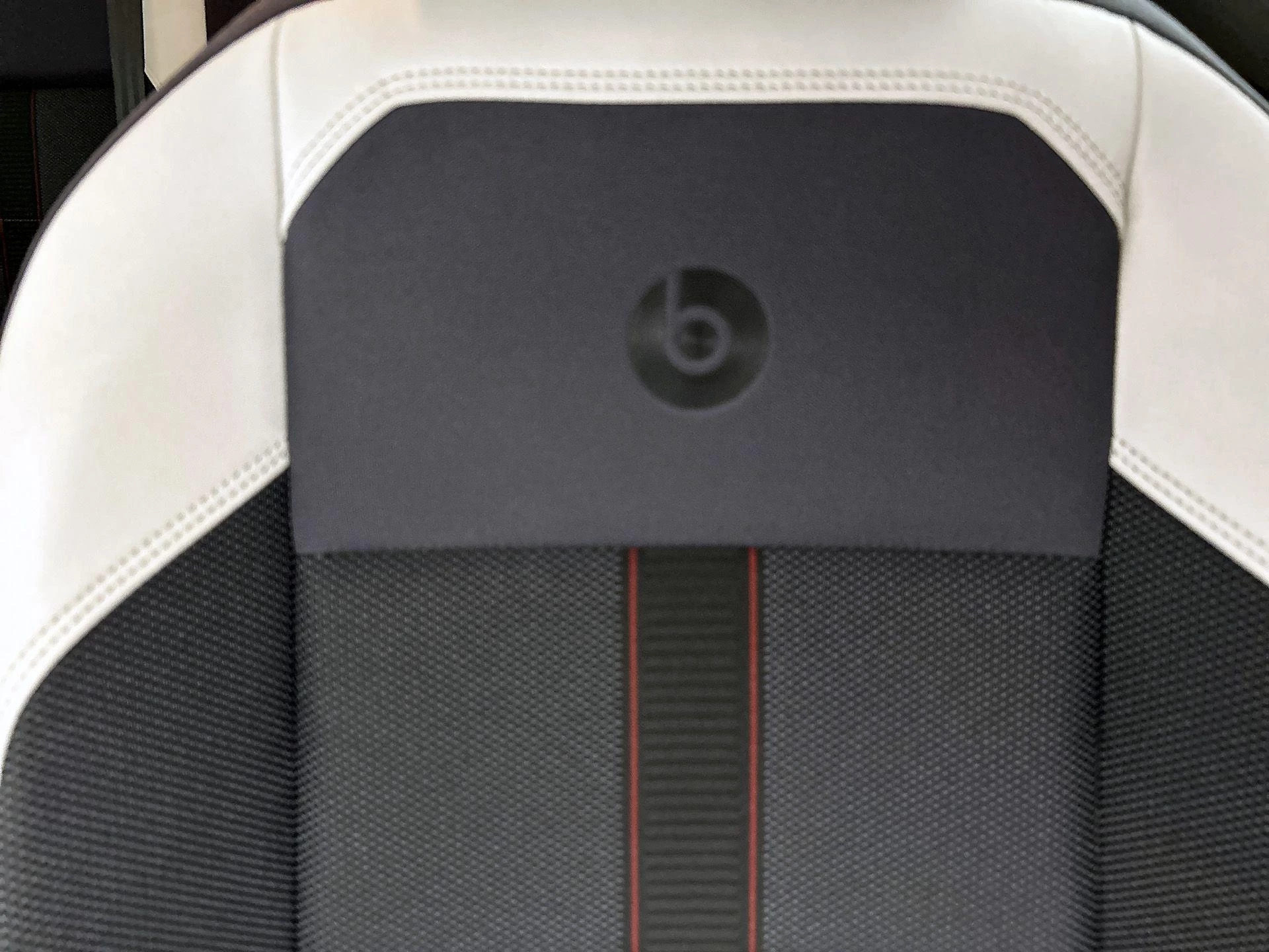 Volkswagen-Polo-image-13