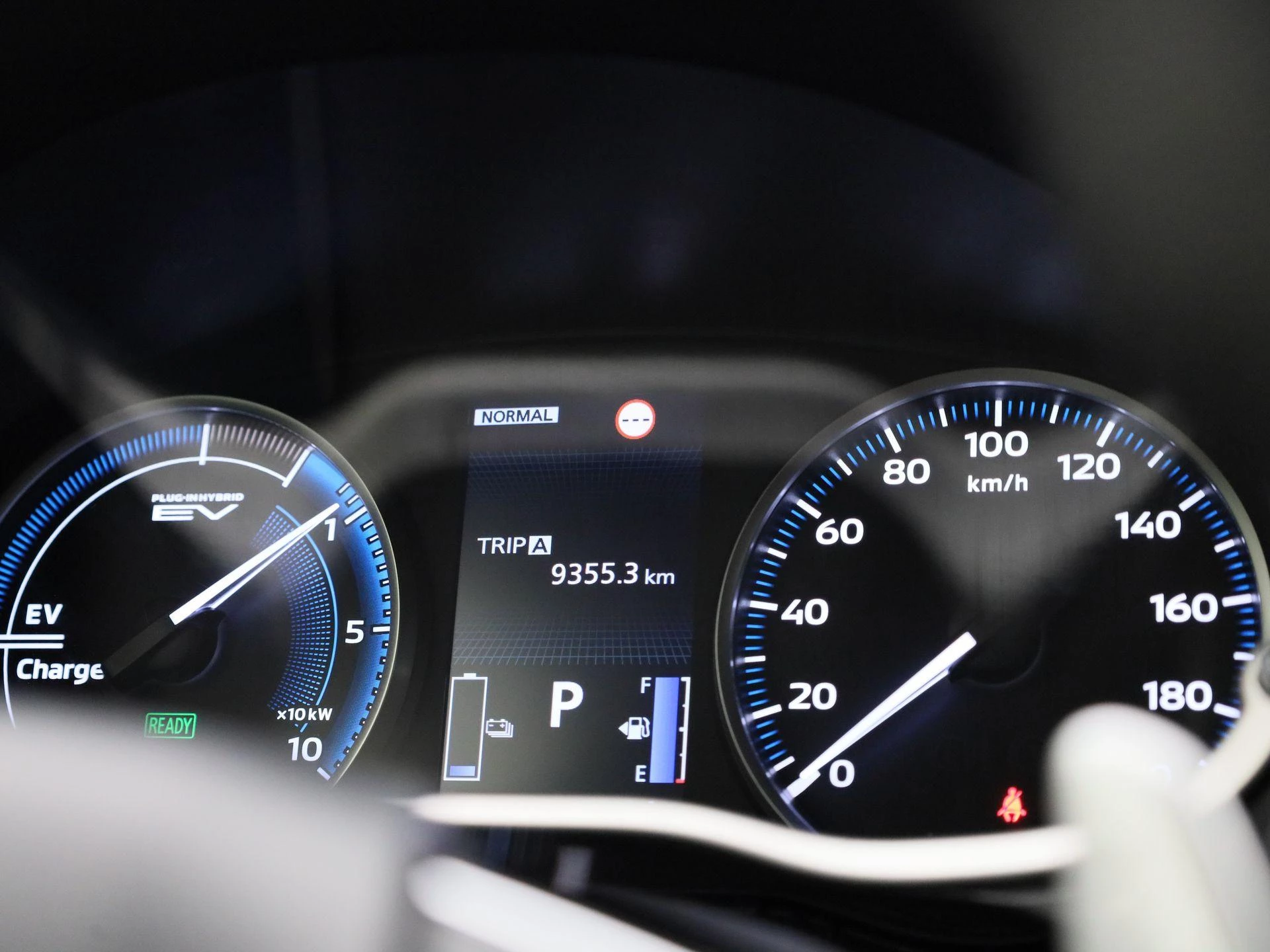 Mitsubishi-Eclipse Cross-image-21
