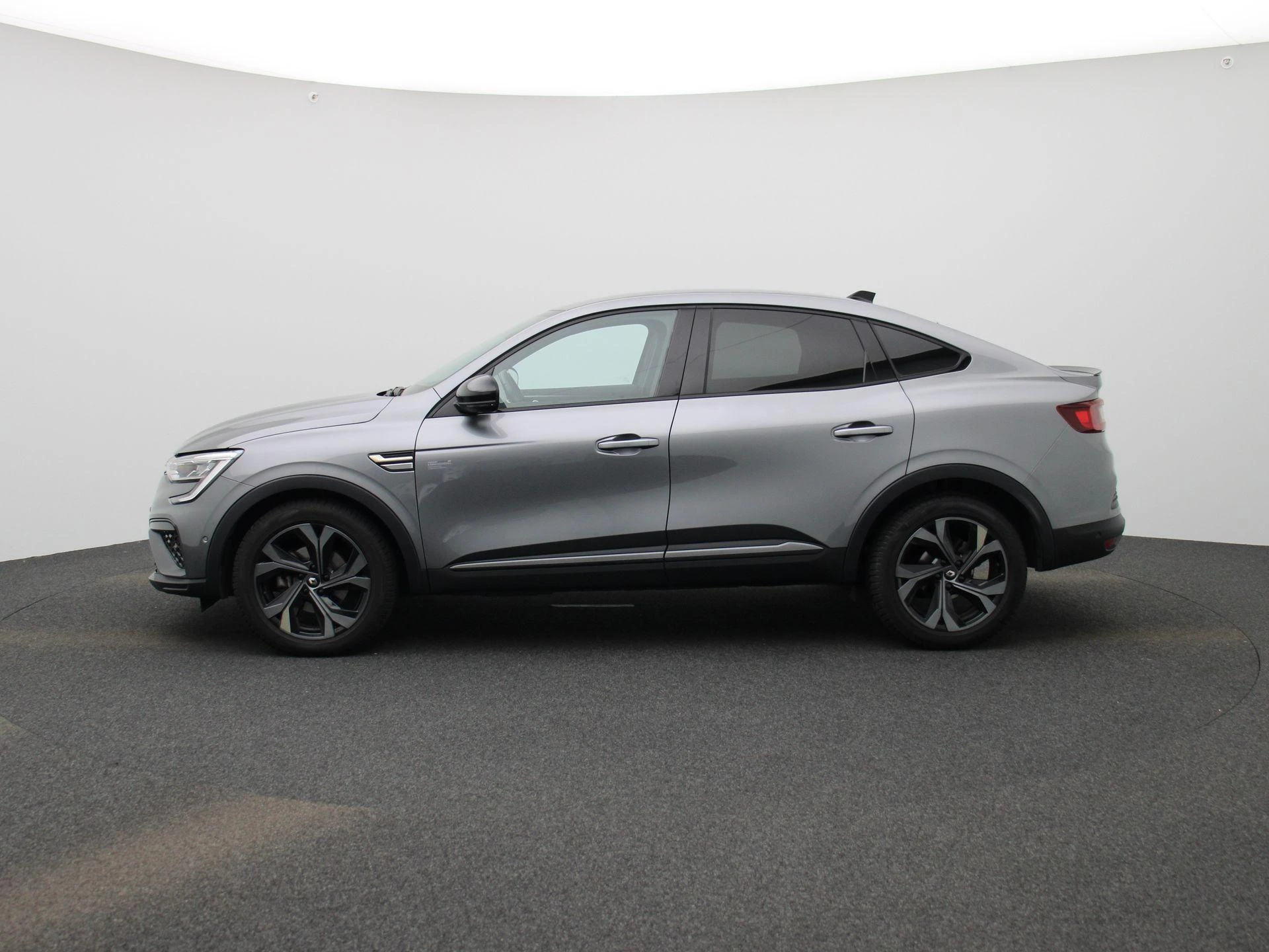 Renault-Arkana-image-3