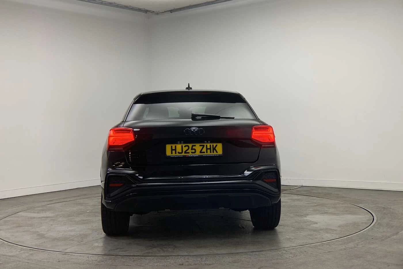 Audi-Q2-image-10