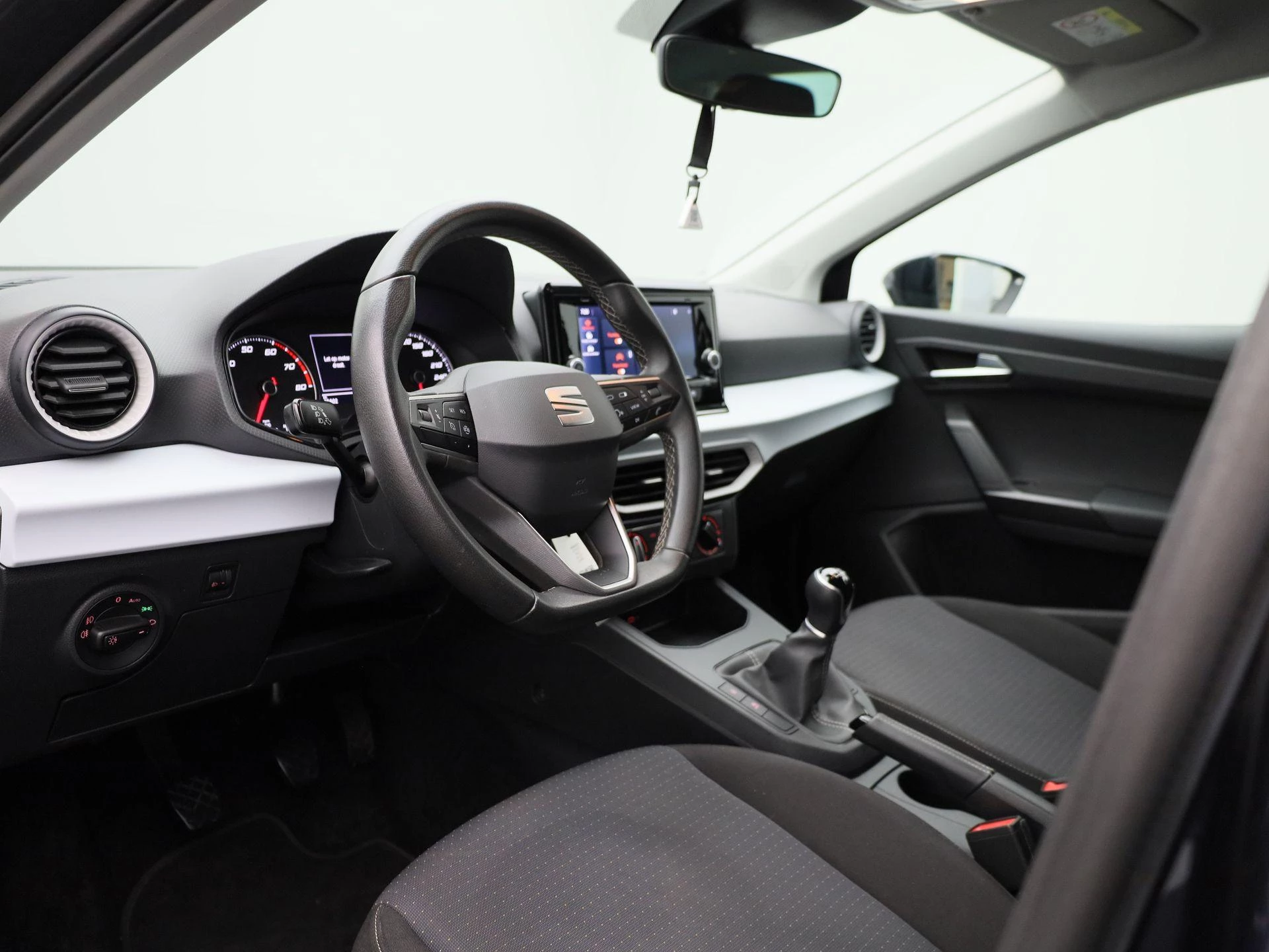 SEAT-Ibiza-image-29