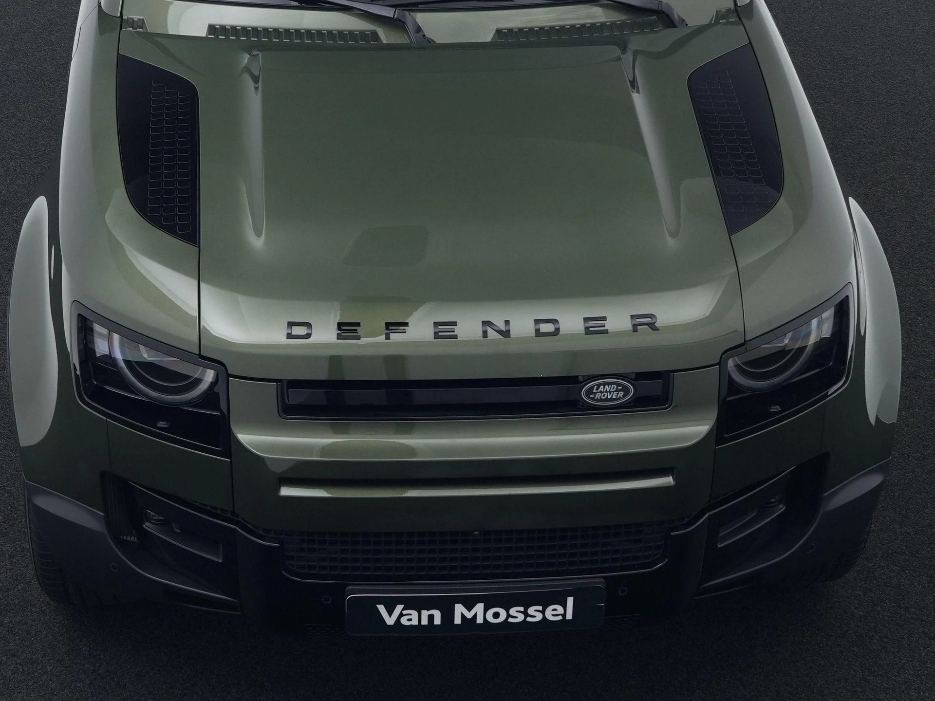 Land Rover-Defender-image-42