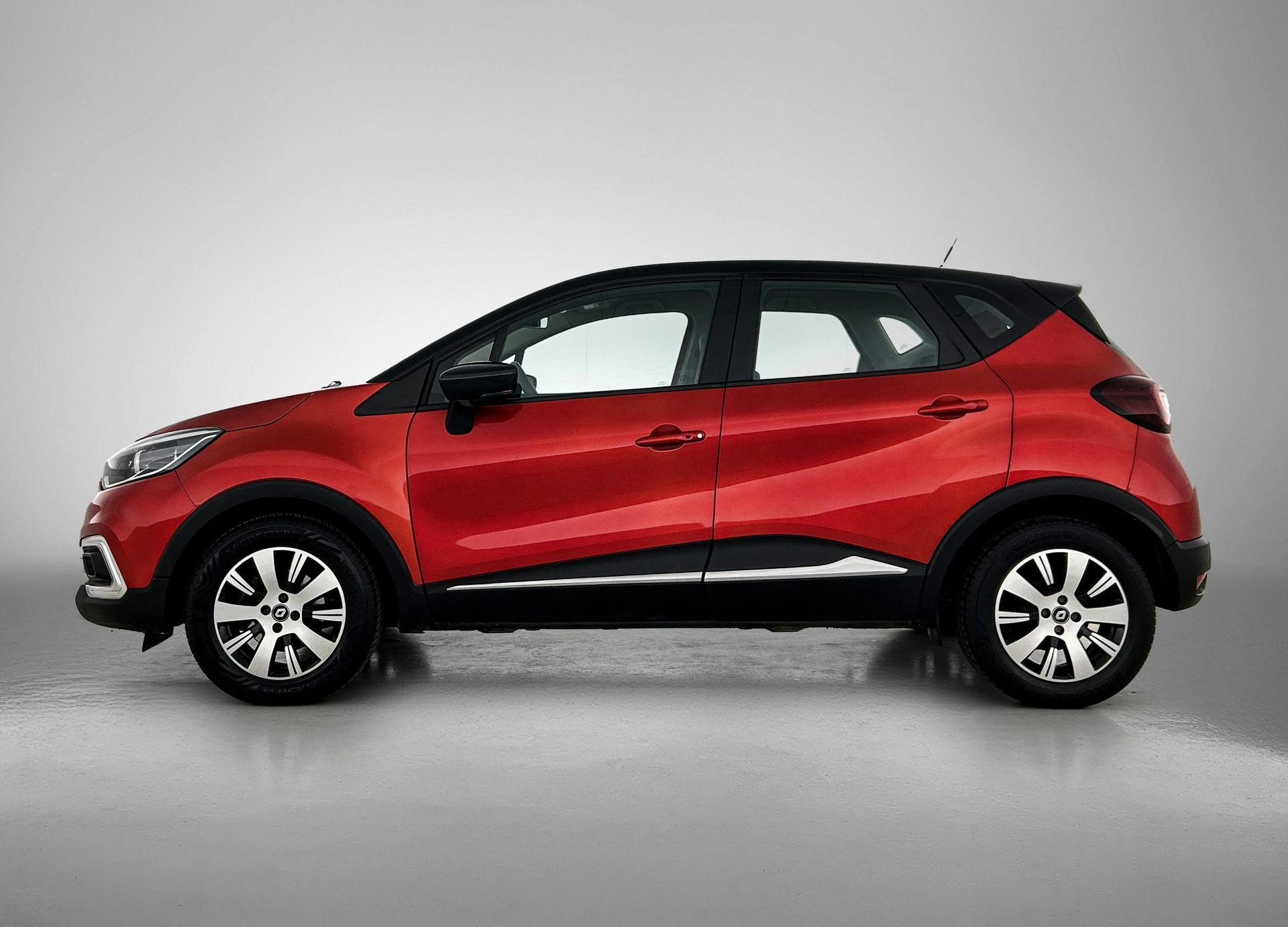 Renault-Captur-image-1