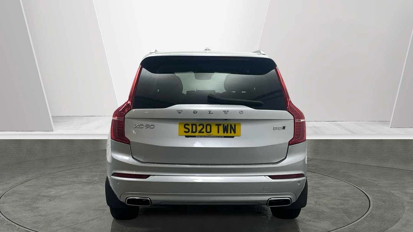 Volvo-XC90-image-8