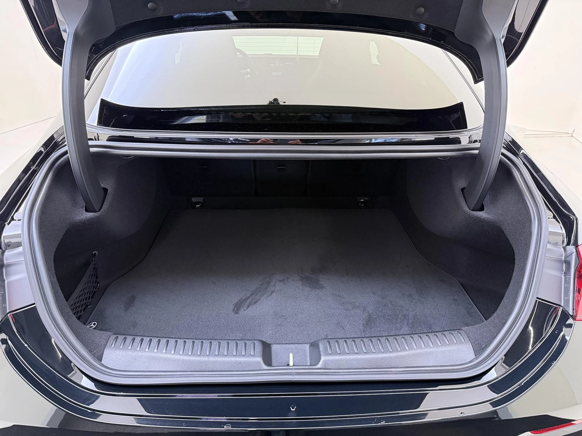 Mercedes-Benz-CLA-image-28