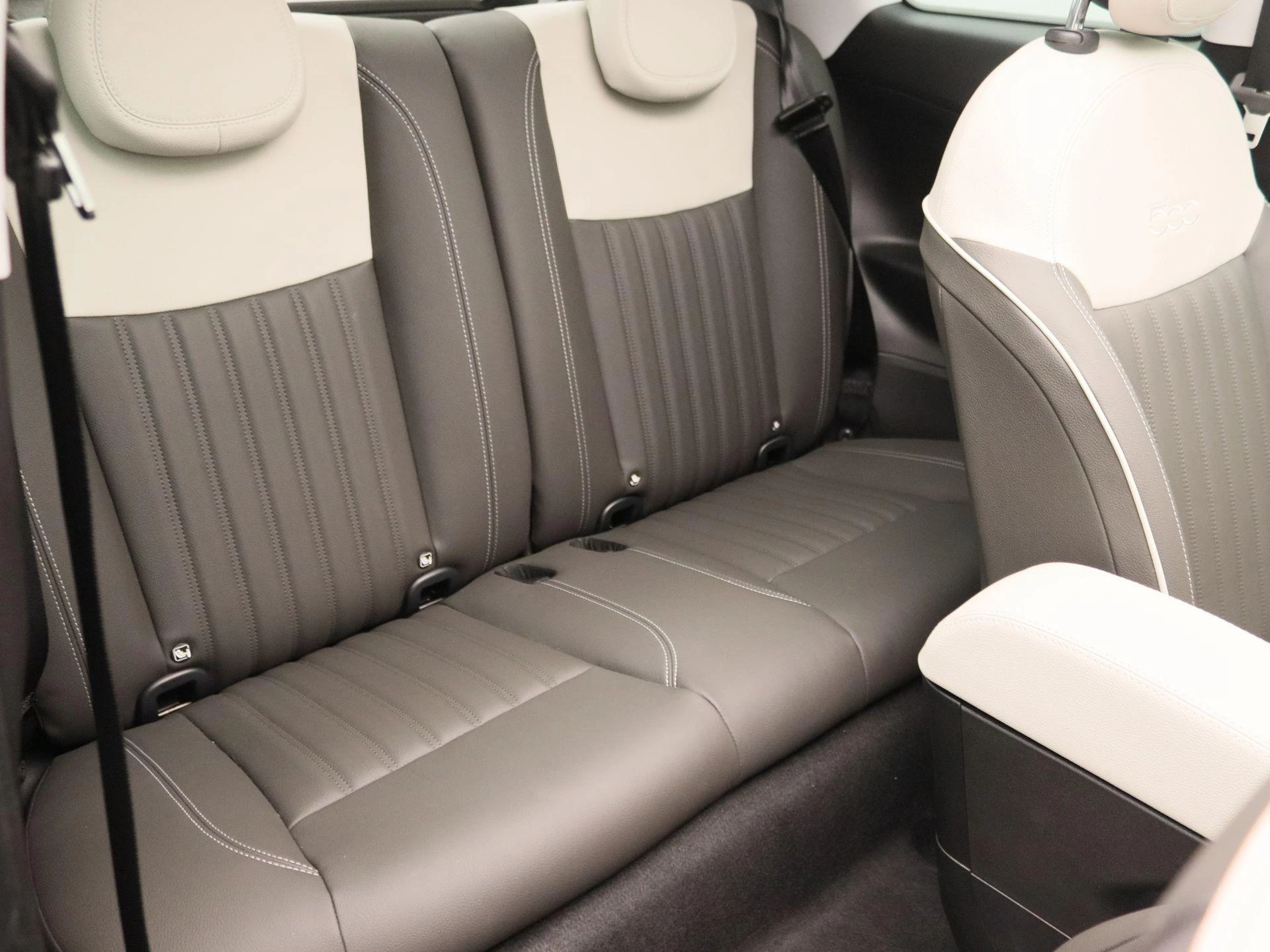 Fiat 500 1.0 Hybrid La Prima