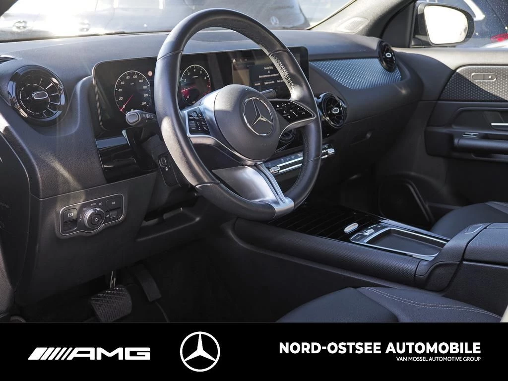 Mercedes-Benz GLA 200 ADVANCED SHZ LHZ KAMERA LED NAVI DCTH247 GLA 200 ADVANCED SHZ LHZ KAMERA LED NAVI DCT