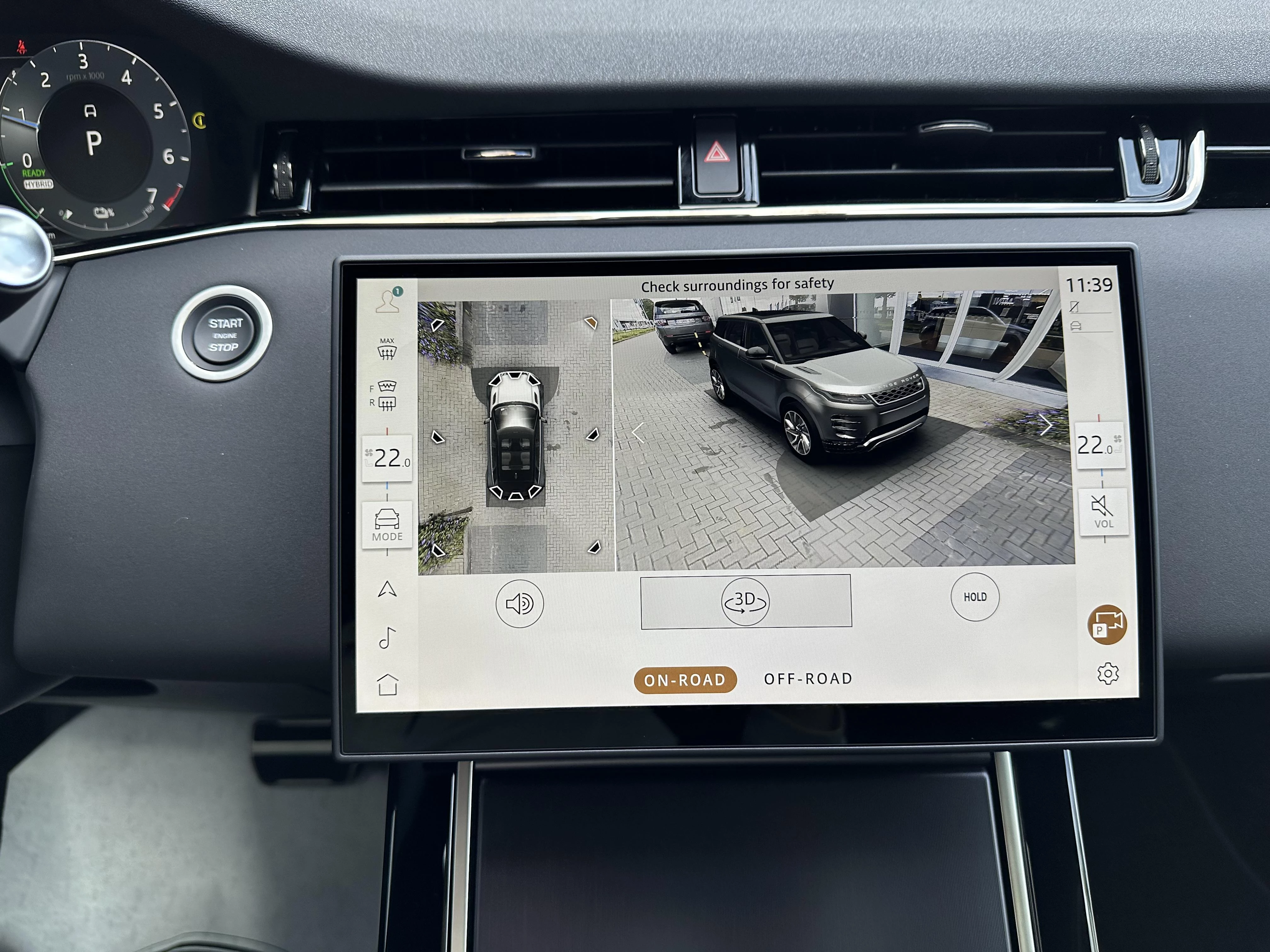 Land Rover-Range Rover Evoque-image-24