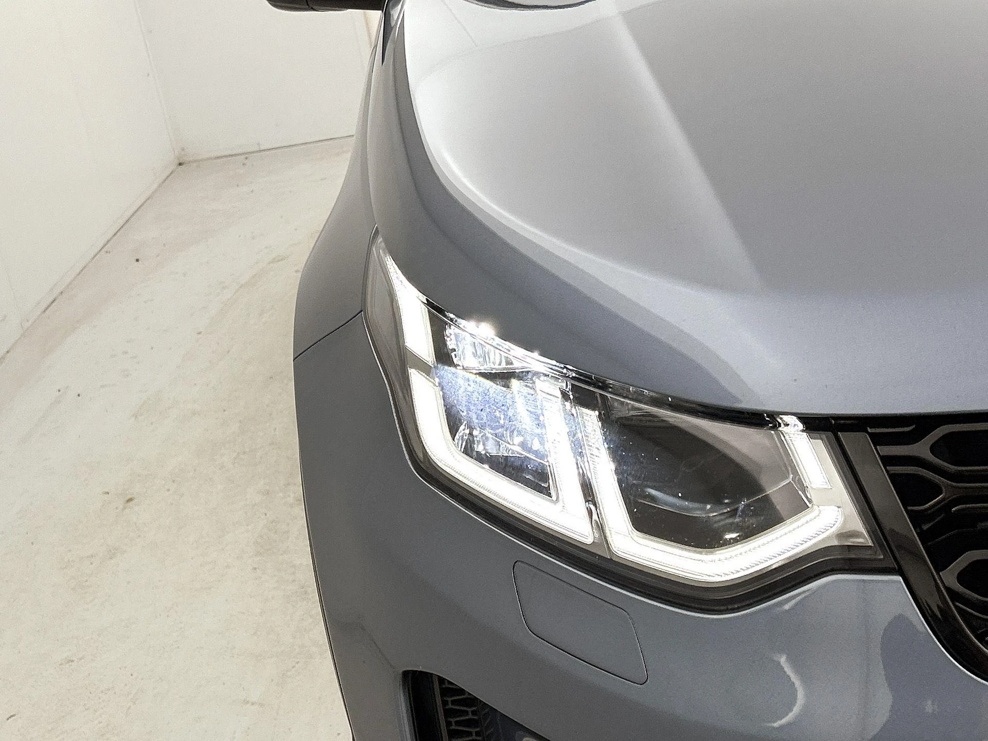 Land Rover-Discovery Sport-image-25