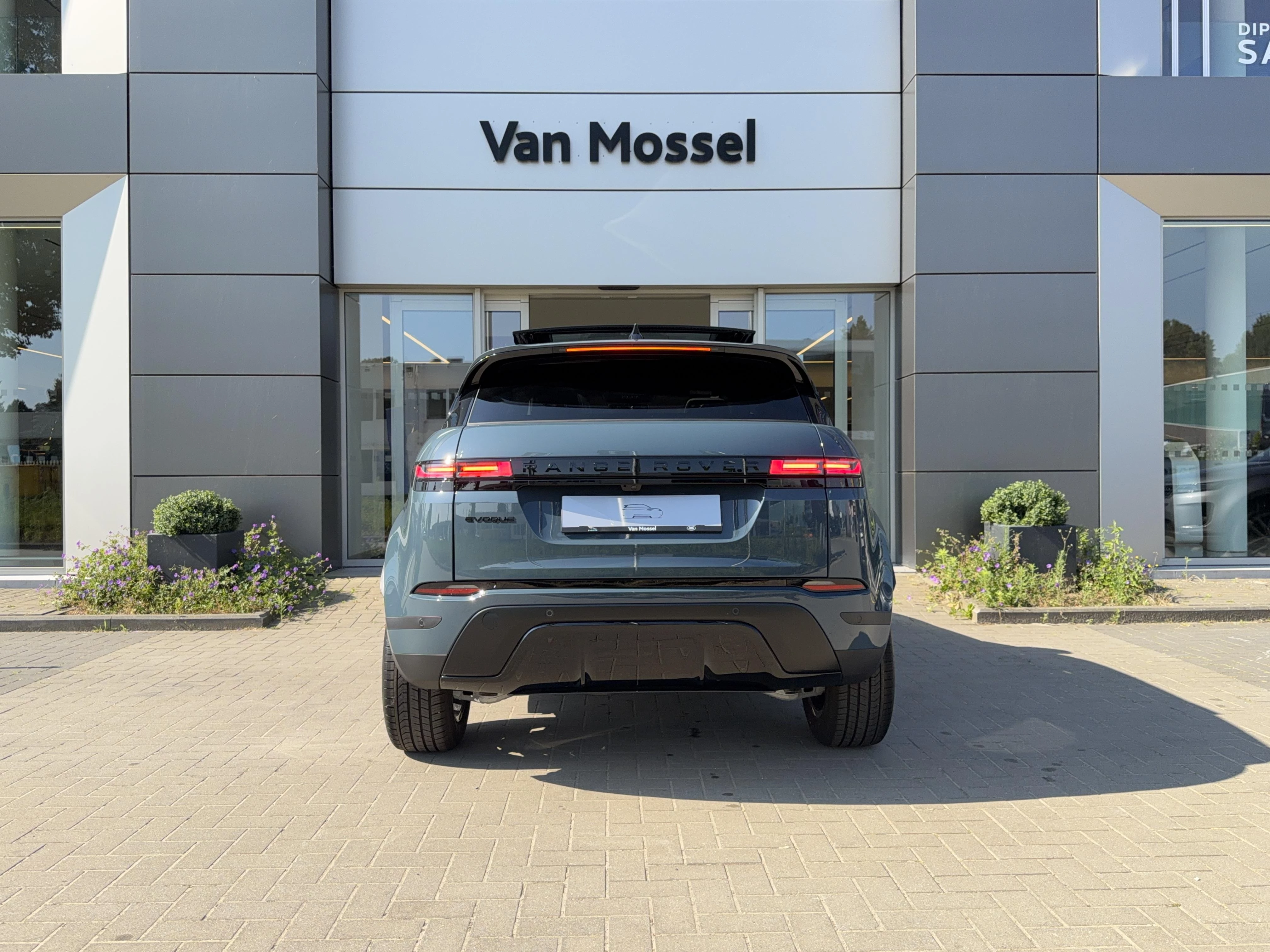 Land Rover Range Rover Evoque P160 S FWD Auto. 26.5MY