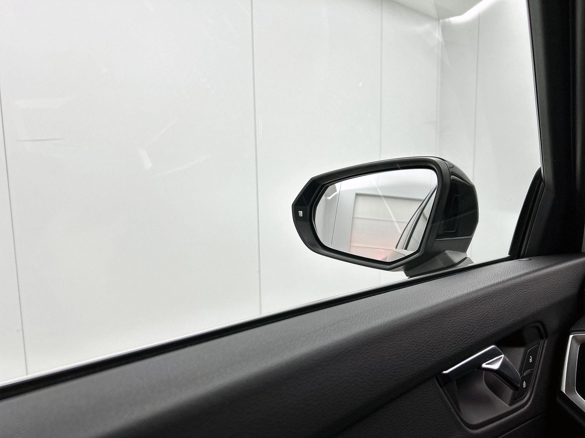Audi-Q3-image-21