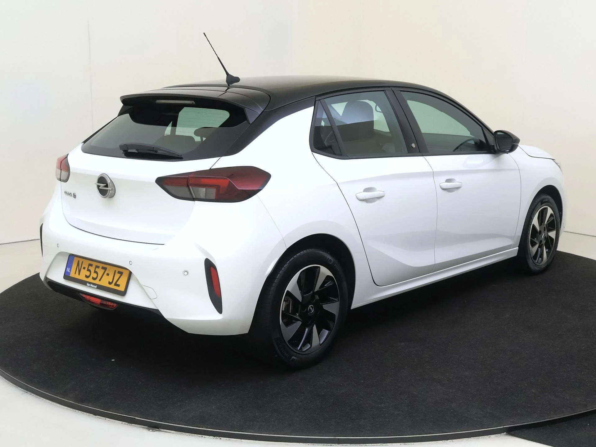Opel-Corsa-e-image-3
