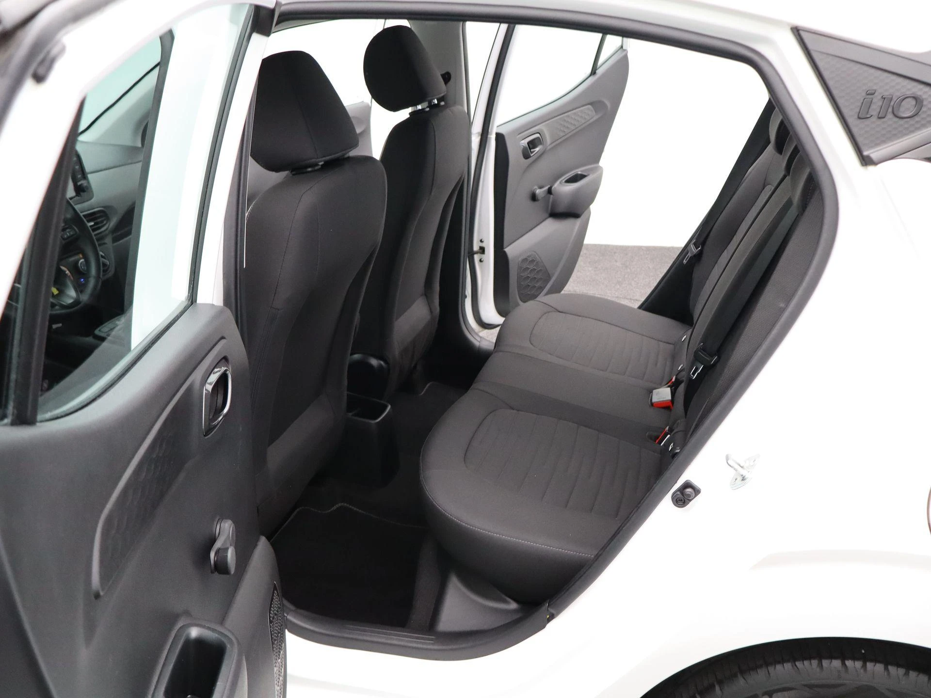 Hyundai-i10-image-12