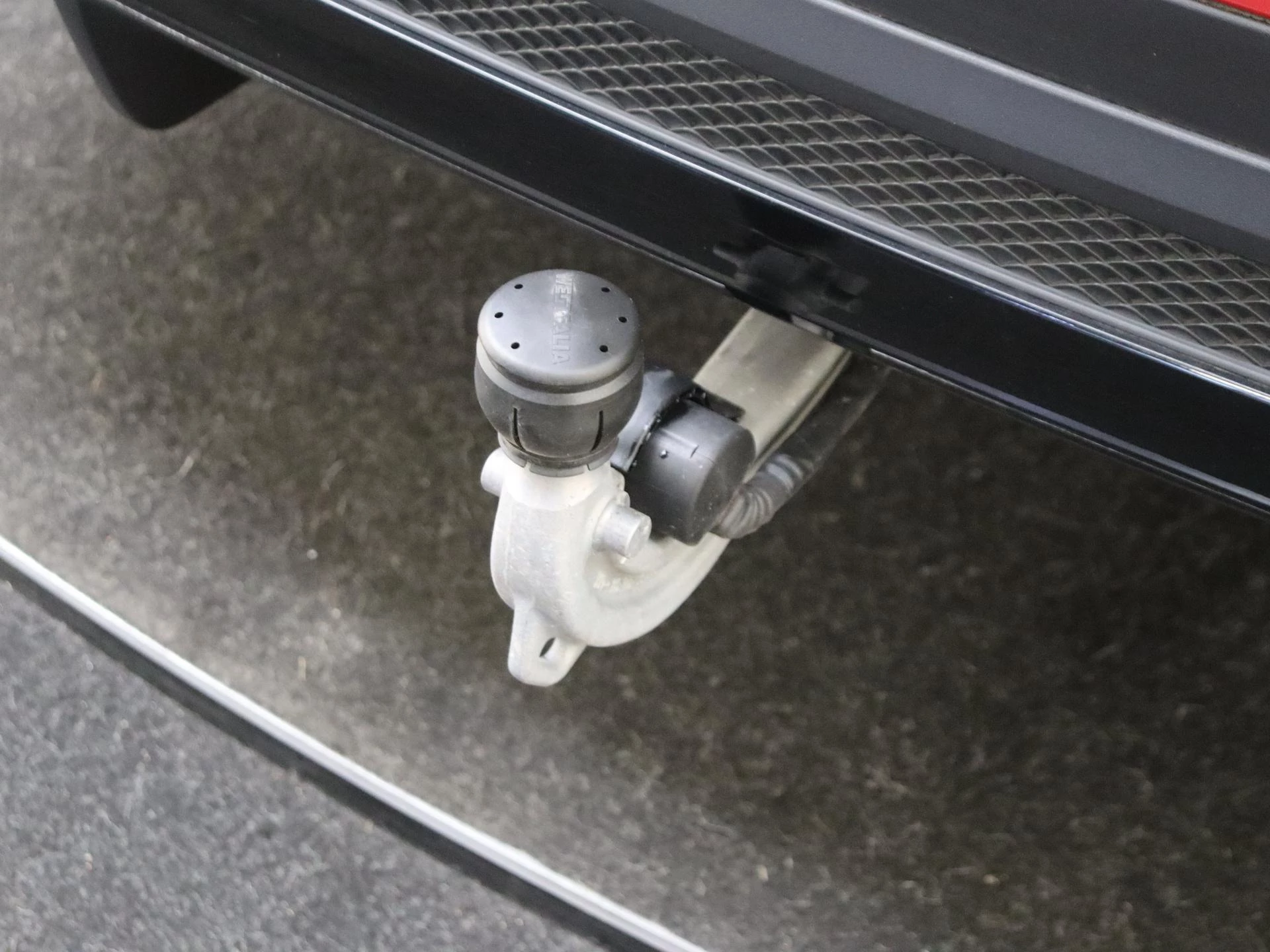 Mercedes-Benz-GLB-image-31