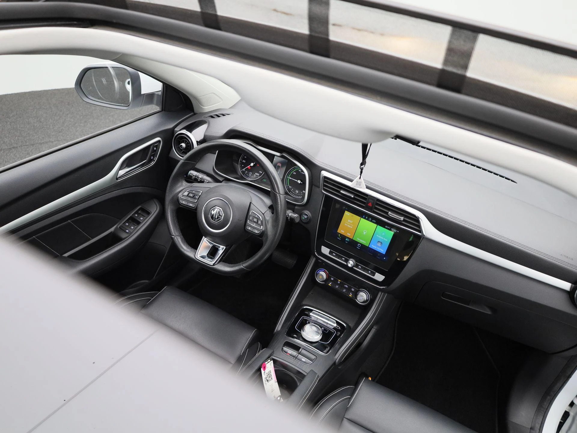 MG-ZS EV-image-35