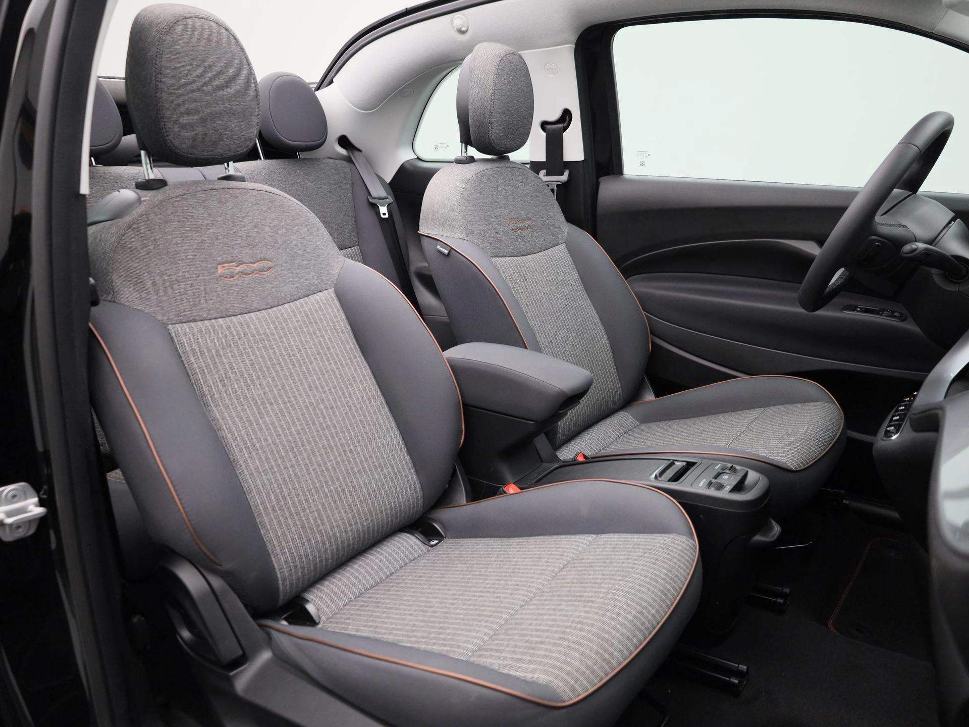 Fiat-500C-image-30