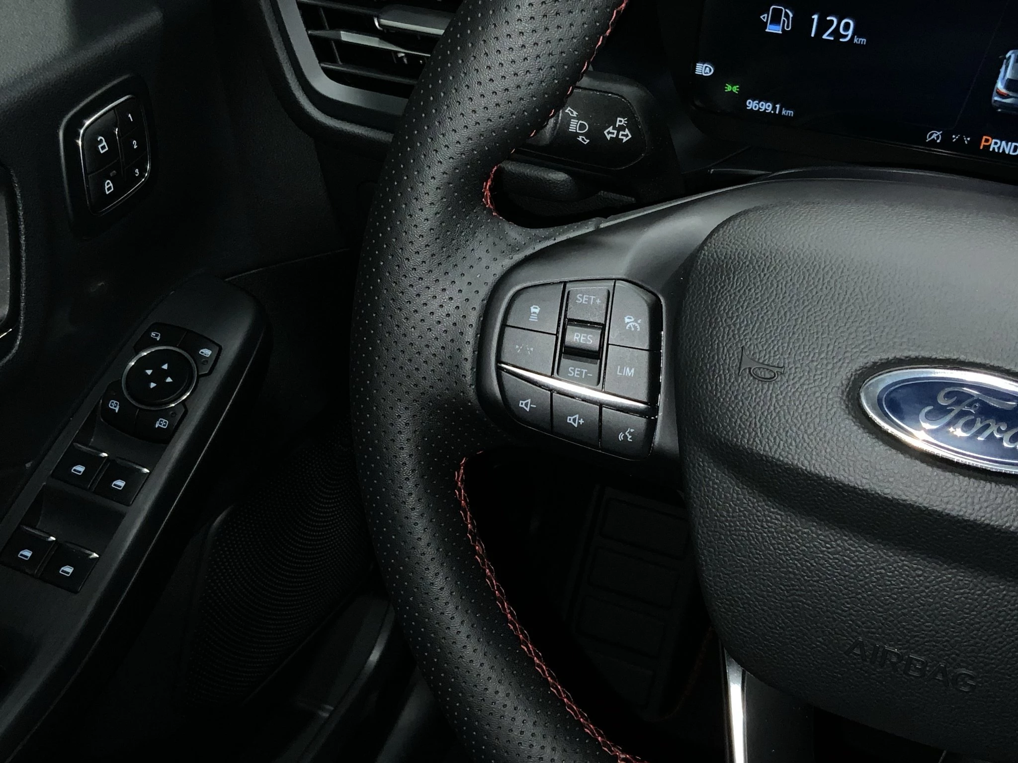 Ford Kuga ST-Line X Aut.*360GRAD*LED-MATRIX*NAVI*GRA*WINTER-PKT.