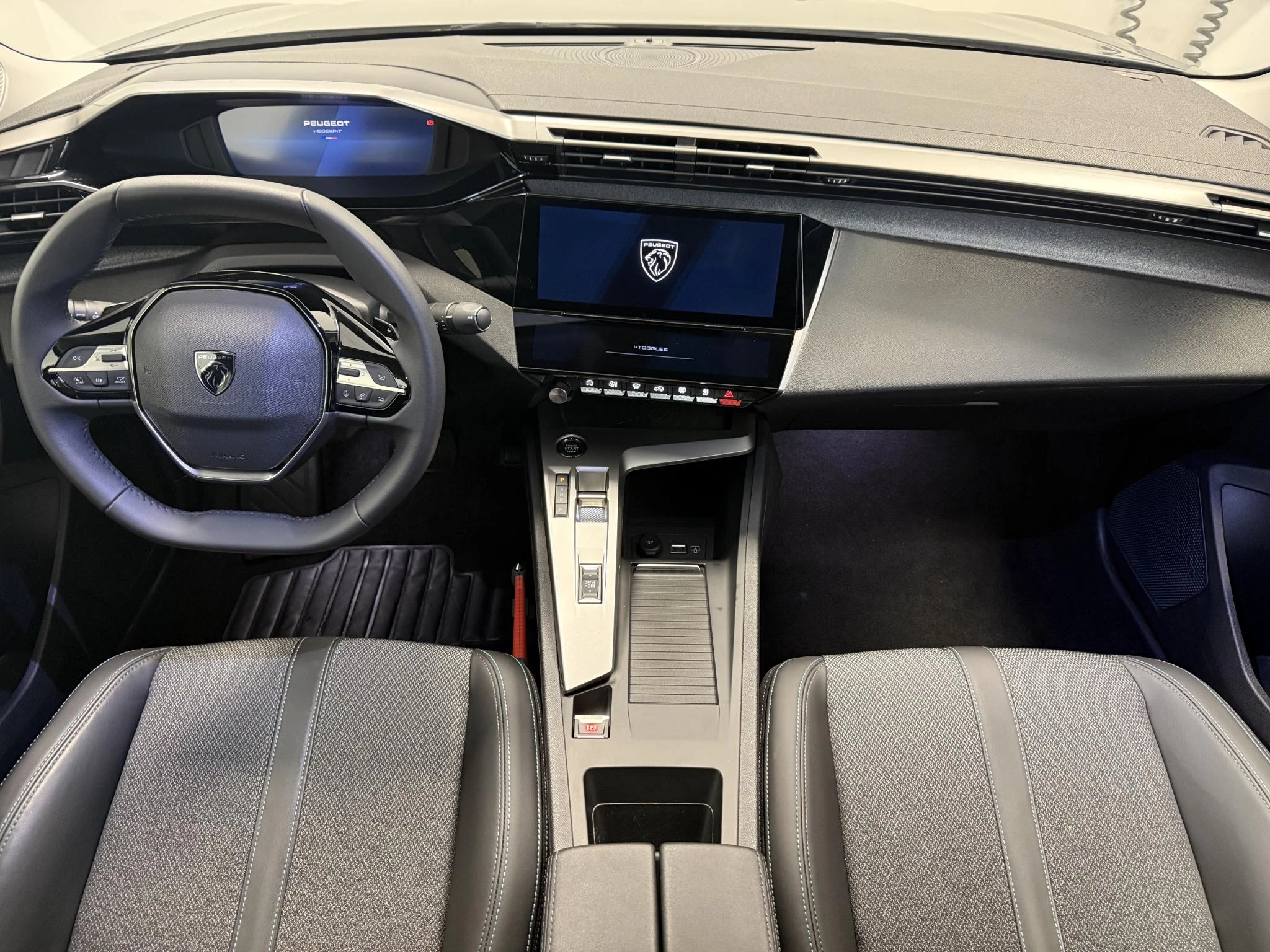 Peugeot-408-image-7
