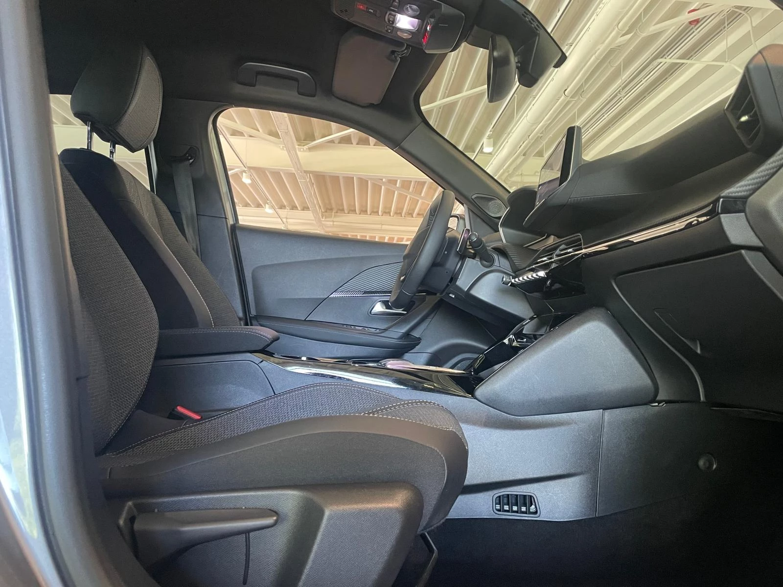 Peugeot-2008-image-29