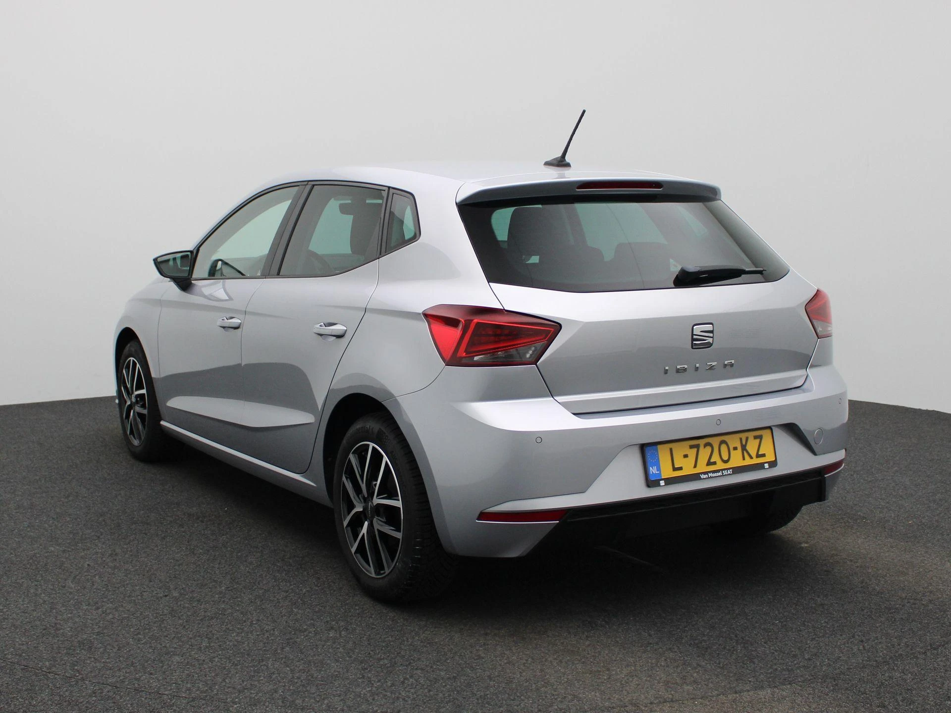 SEAT-Ibiza-image-1
