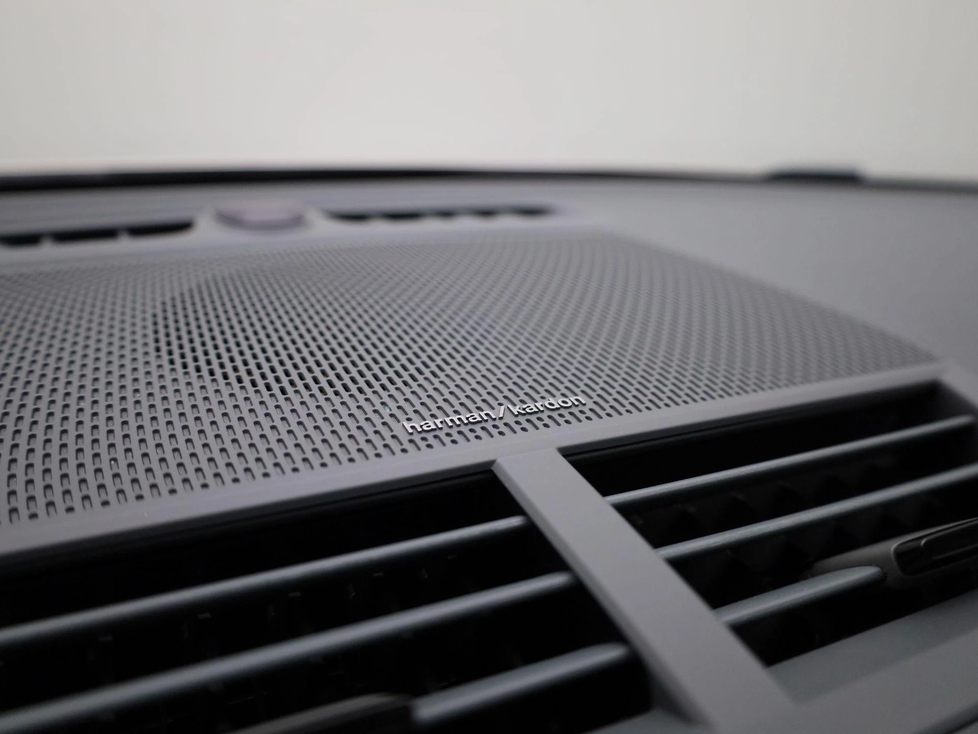 Polestar-2-image-22