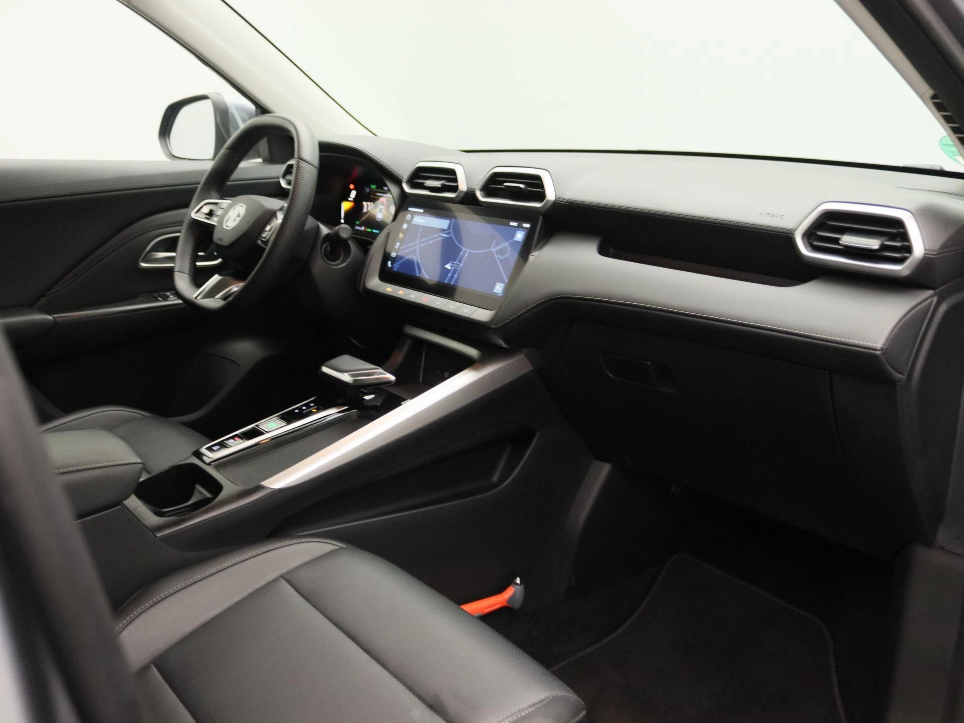 MG-ZS-image-21