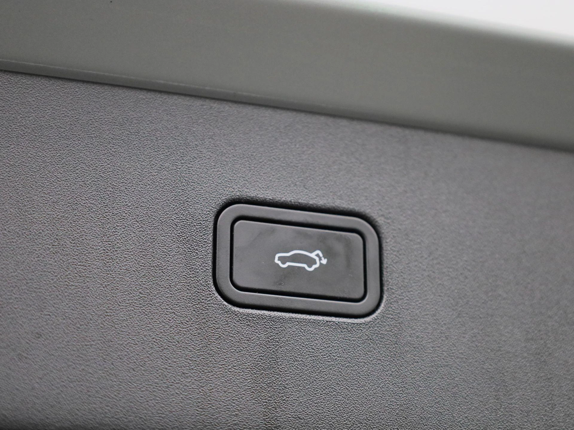 Volvo-EX30-image-12