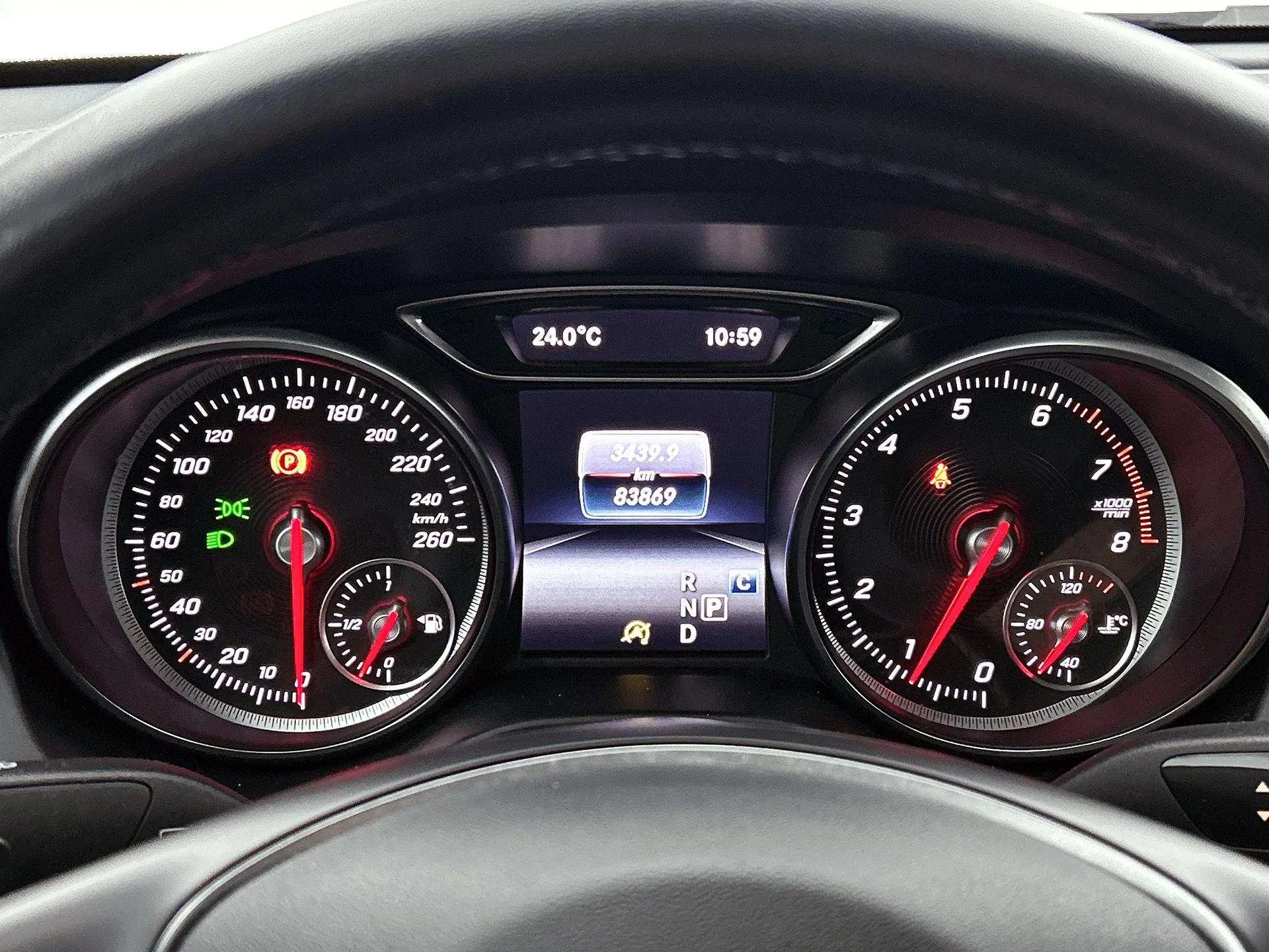 Mercedes-Benz CLA 180 Business Solution AMG Upgrade Edition
