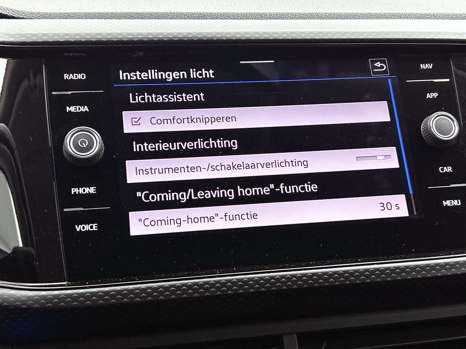 Volkswagen-T-Cross-image-12