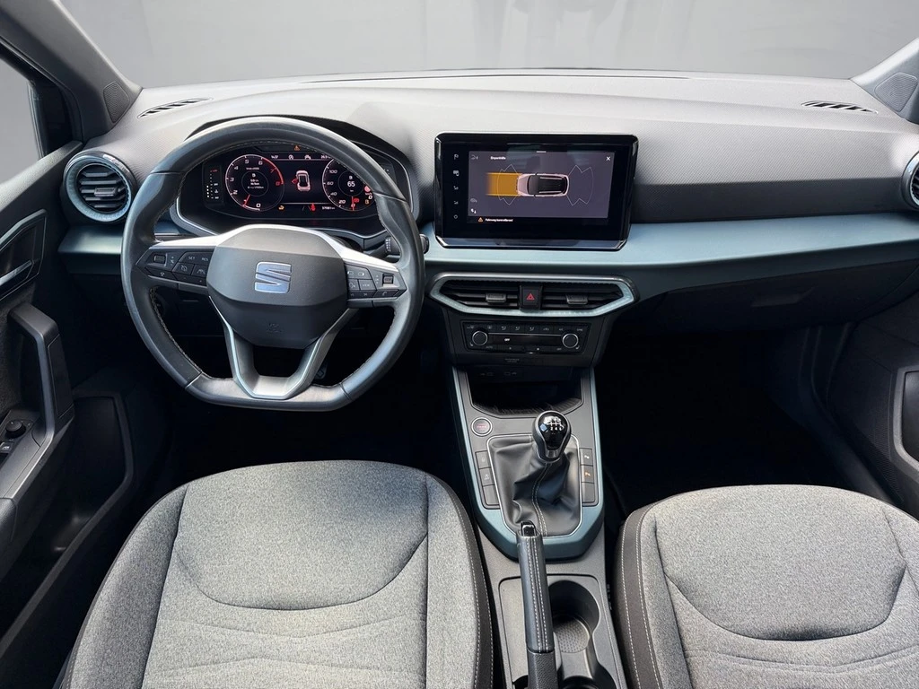 SEAT-Arona-image-7