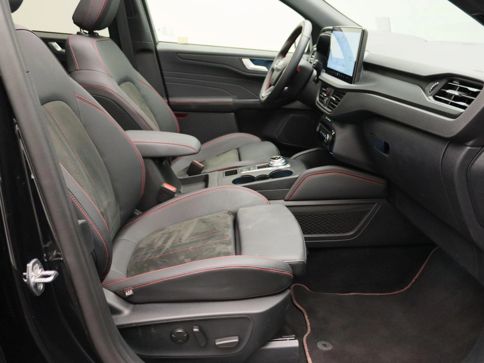 Ford-Kuga-image-28