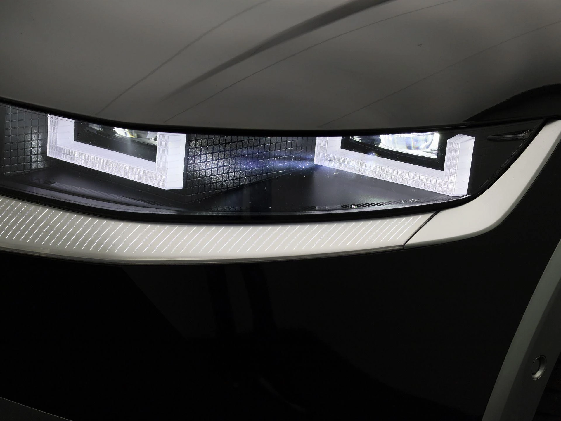 Hyundai-IONIQ 5-image-14