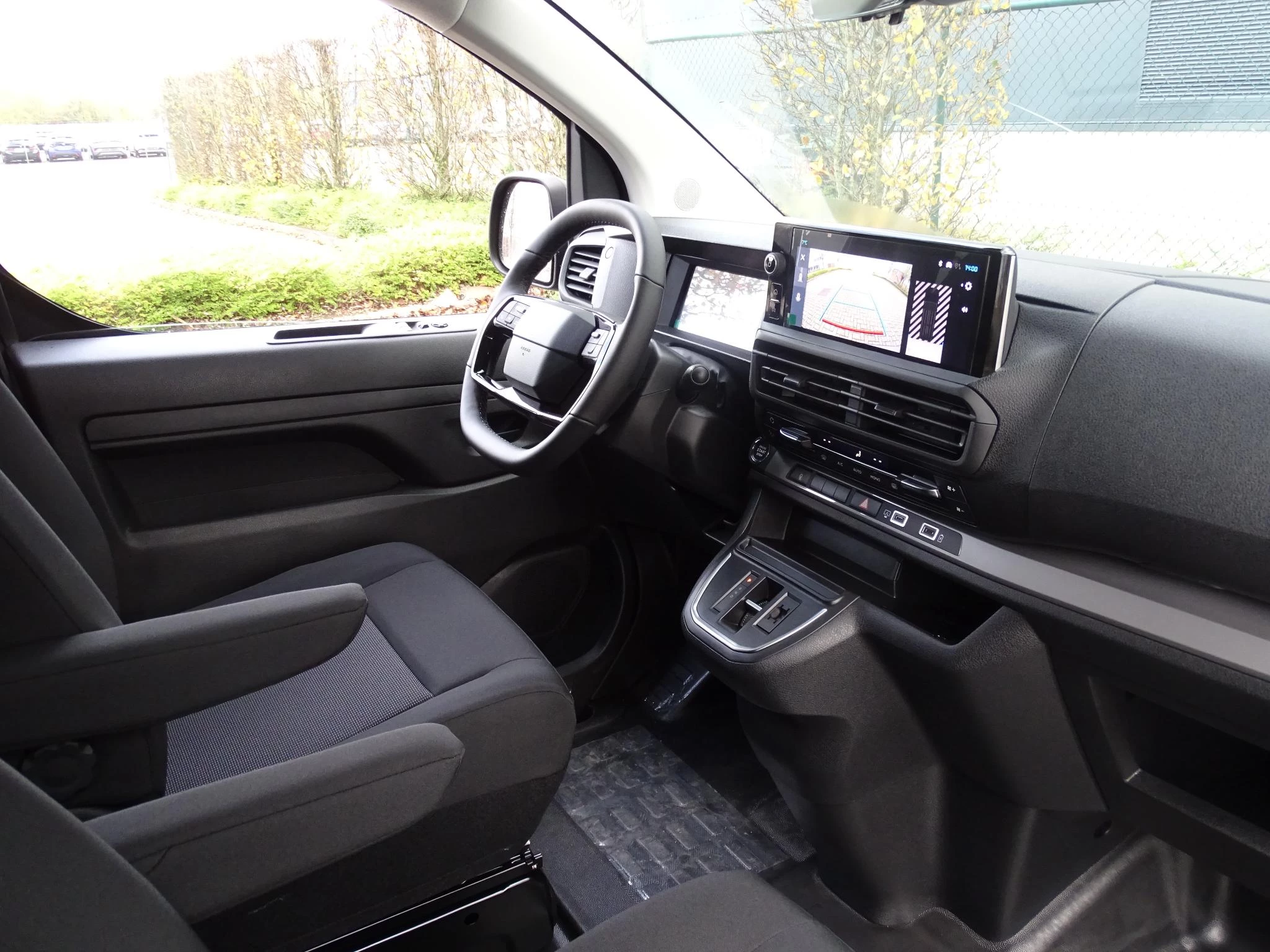 Peugeot-Expert-image-13