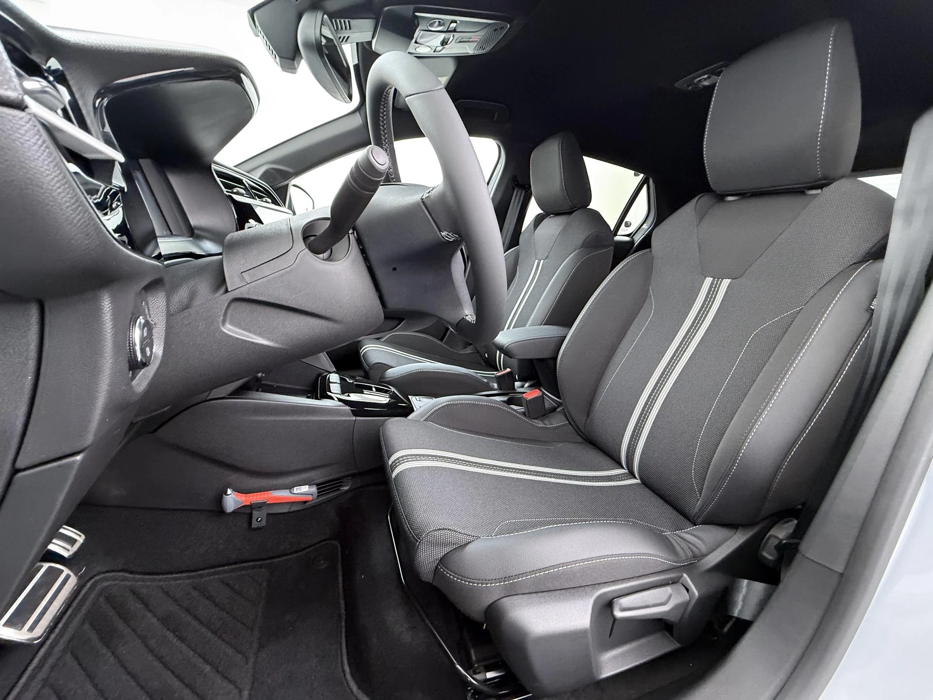 Opel-Corsa-image-13