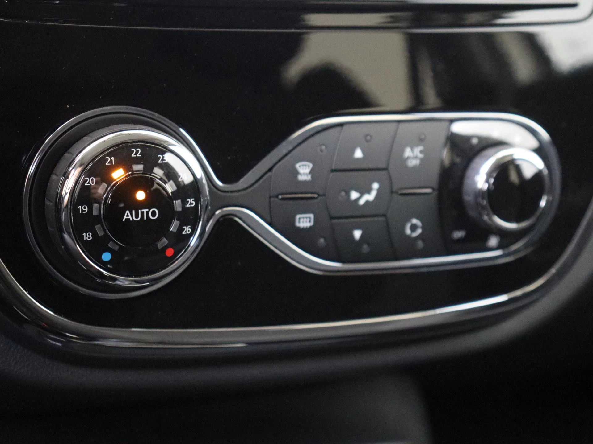 Renault-Captur-image-22