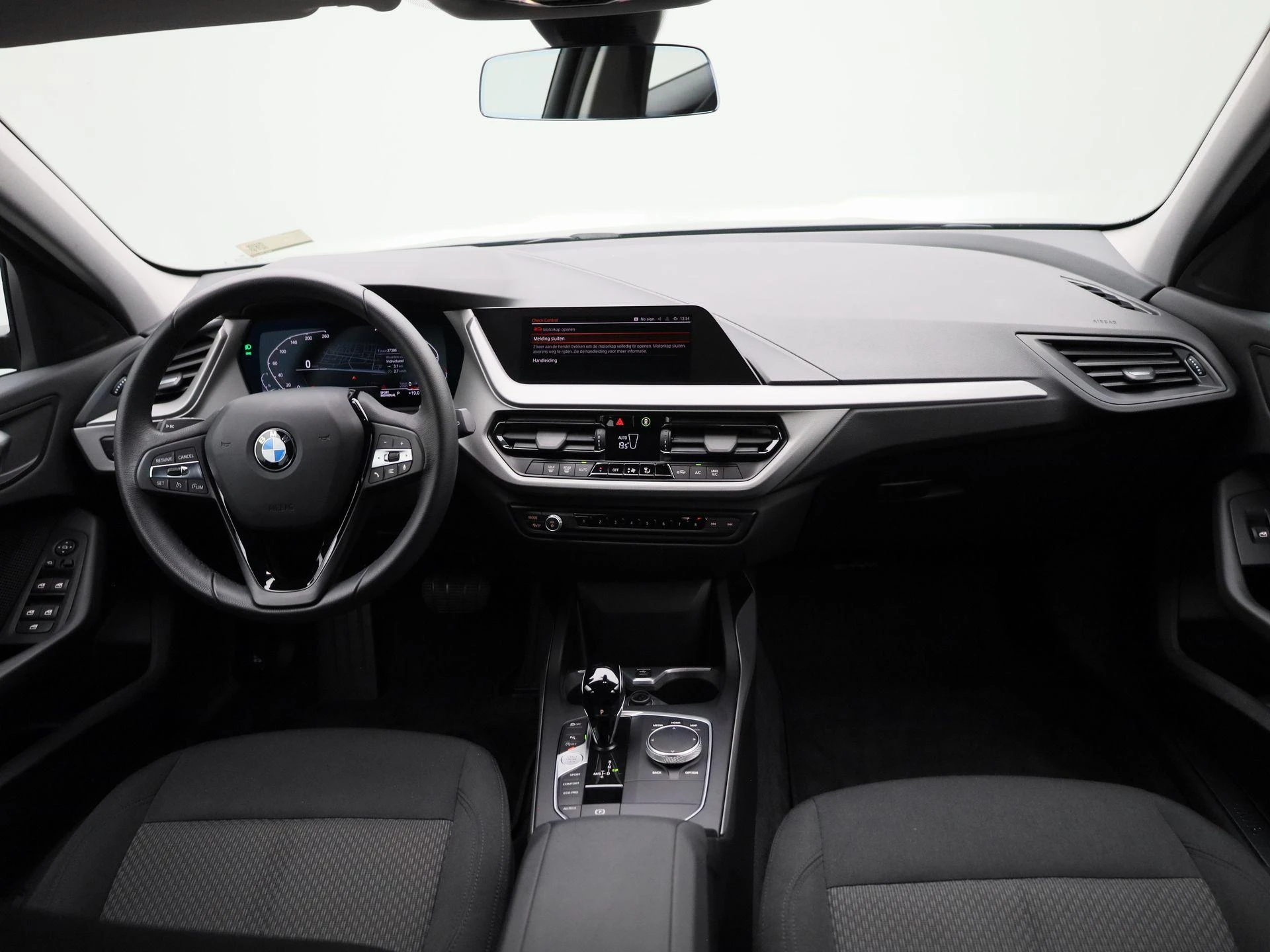 BMW-1 Serie-image-34