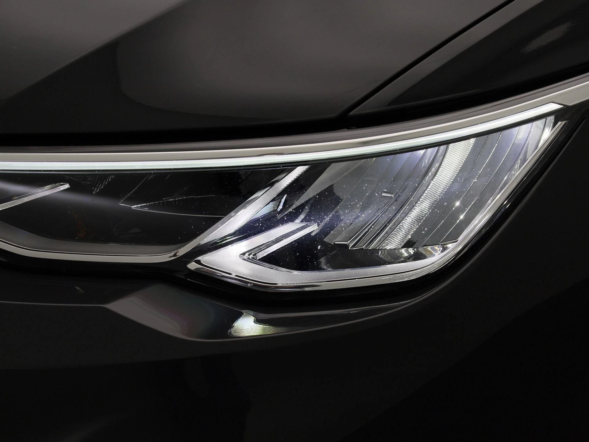 Volkswagen-Golf-image-13