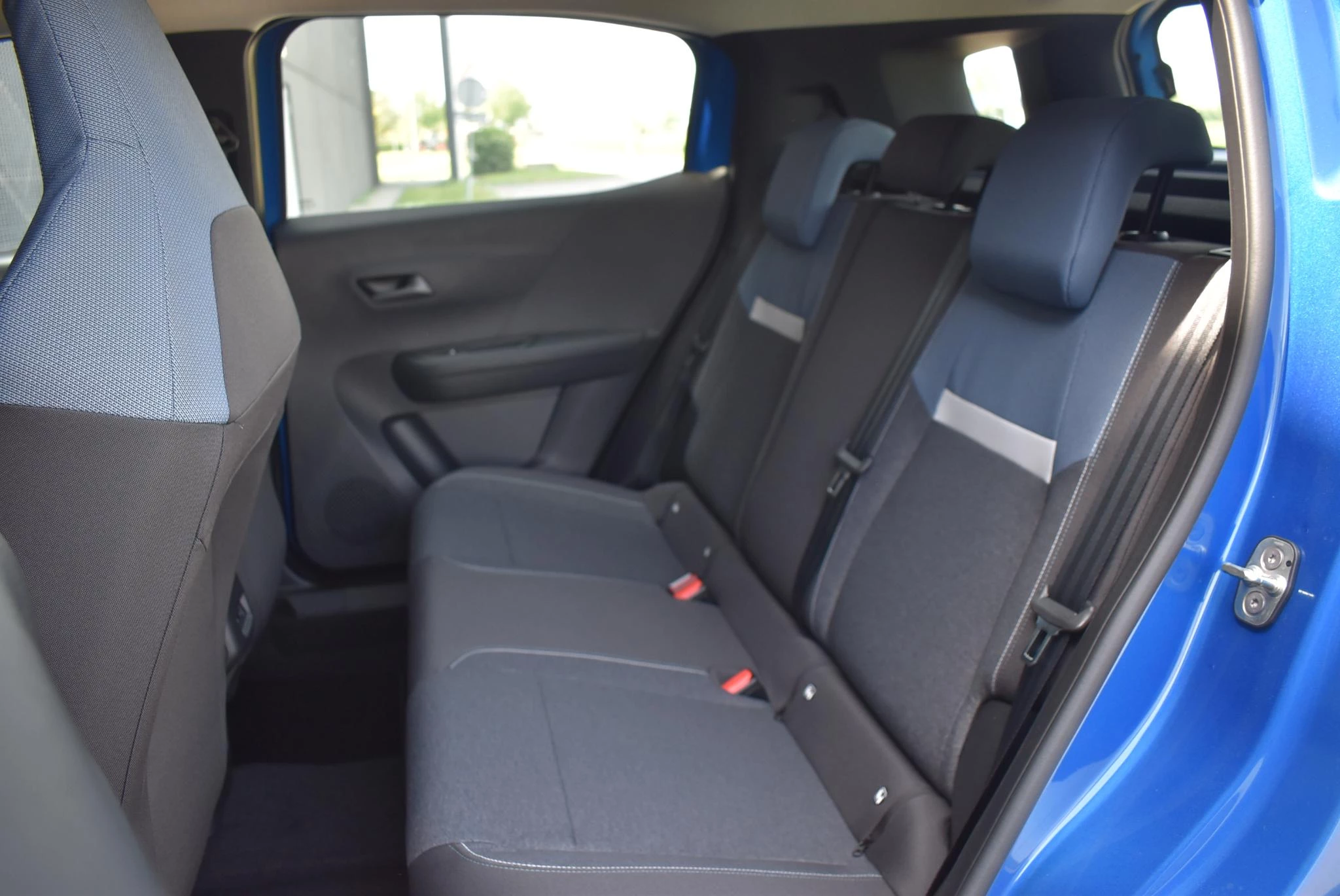 Opel Frontera 1.2 Turbo Hybrid Edition