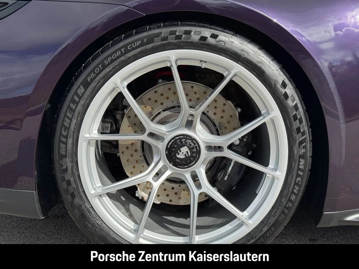 Porsche 911 992 GT3 mit Touring-Paket Liftsystem-VA BOSE gt3 mit touring-paket