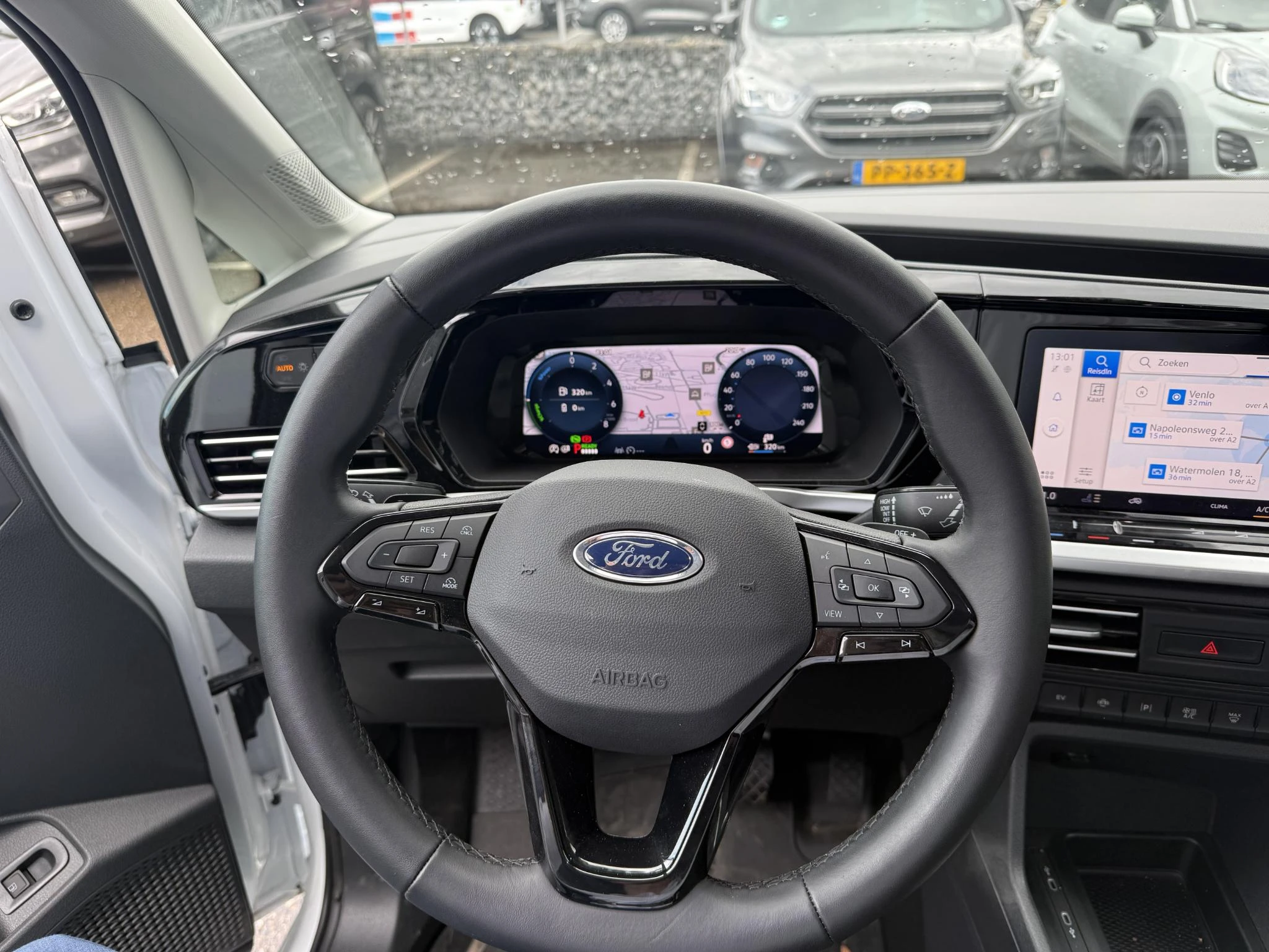 Ford-Transit Connect-image-5