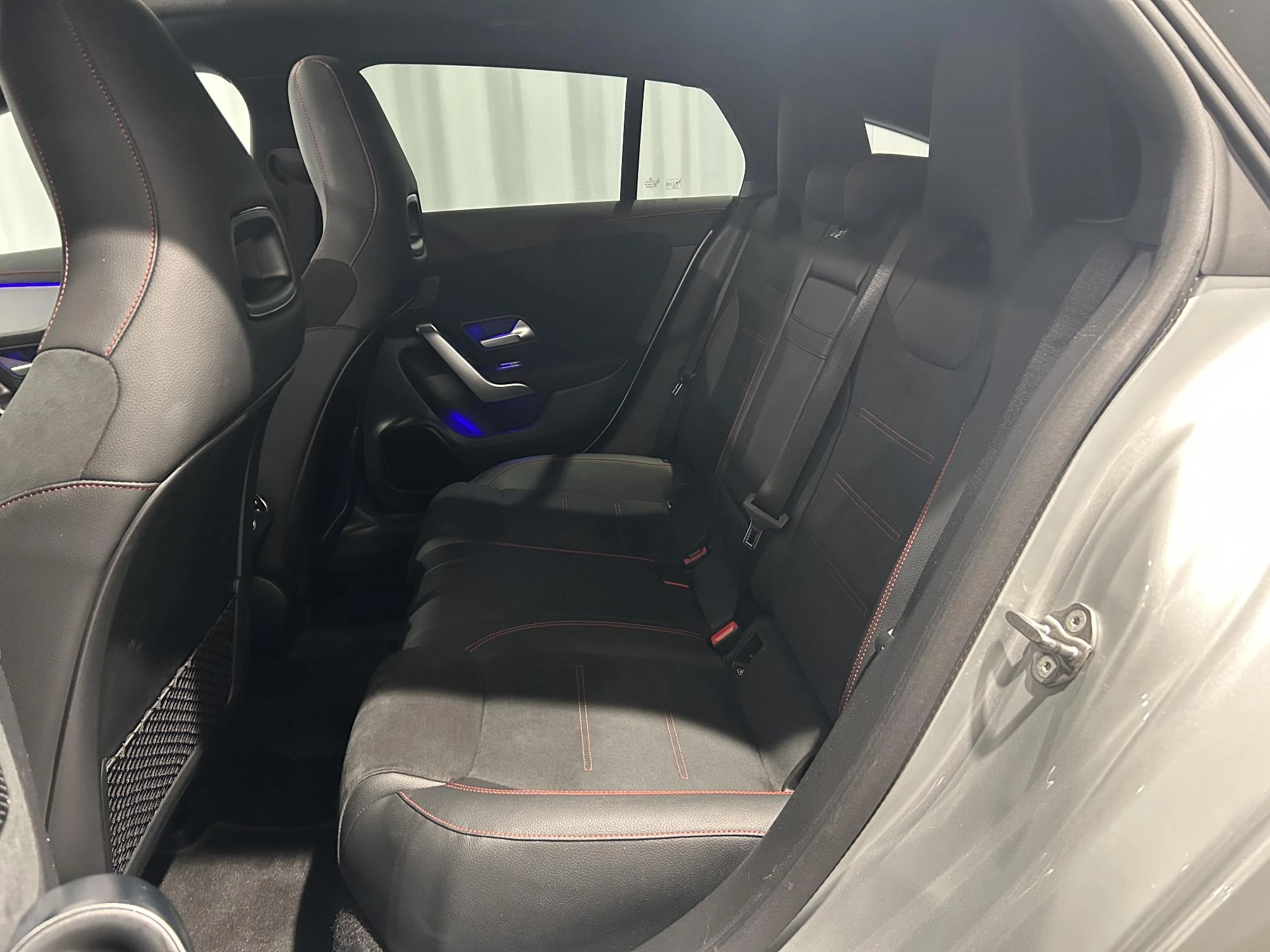 Mercedes-Benz CLA 250 AMG Line Shooting Brake + 224 PK + PANO DAK + MULTIBEAM LED + CAMERA +