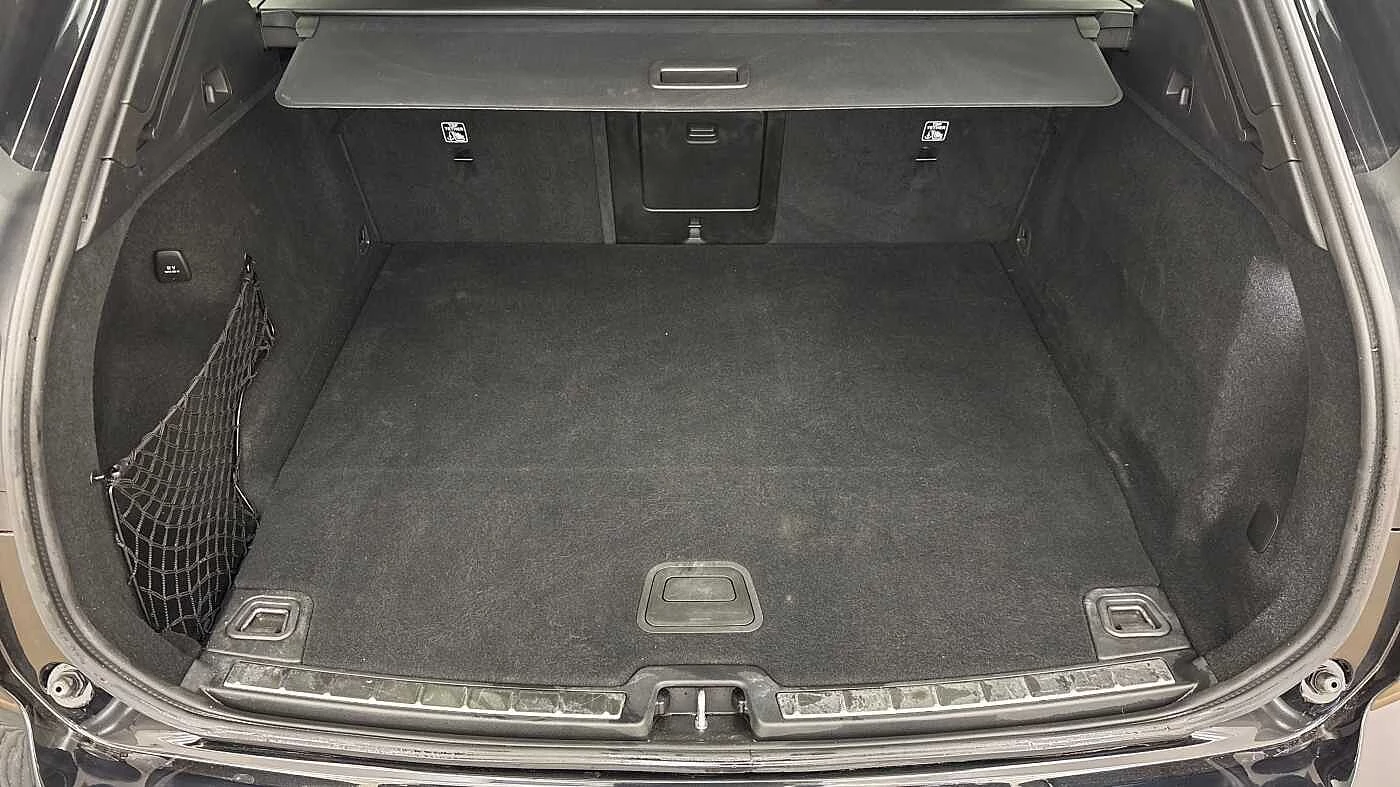 Volvo XC60 T6 AWD PHEV Recharge Black Edition Plus